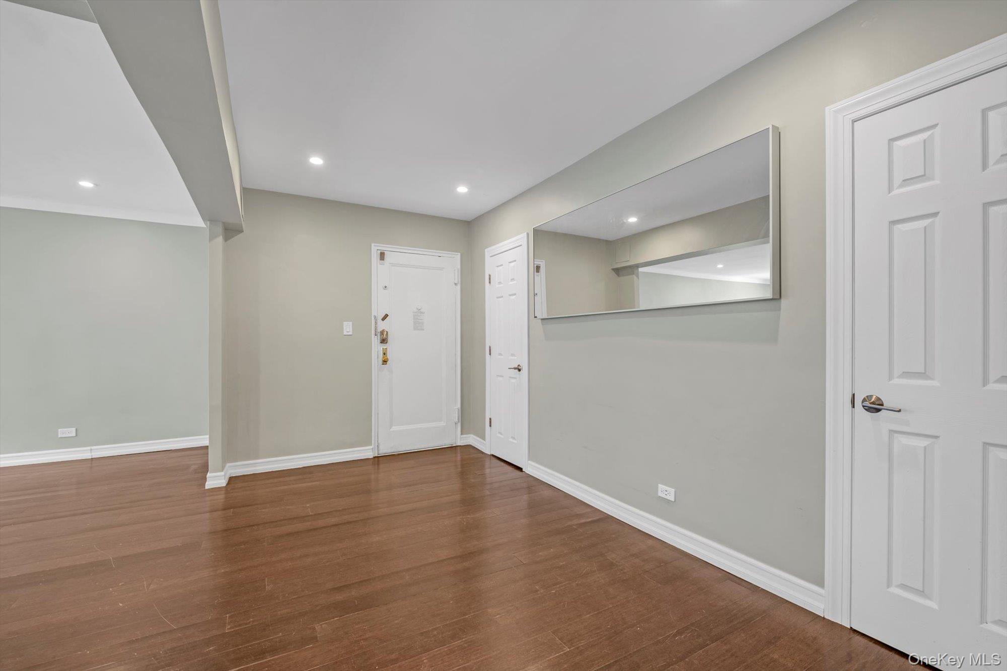 #6 photo, 110-20 71st Avenue, クイーンズ区 Forest Hills , NY 11375