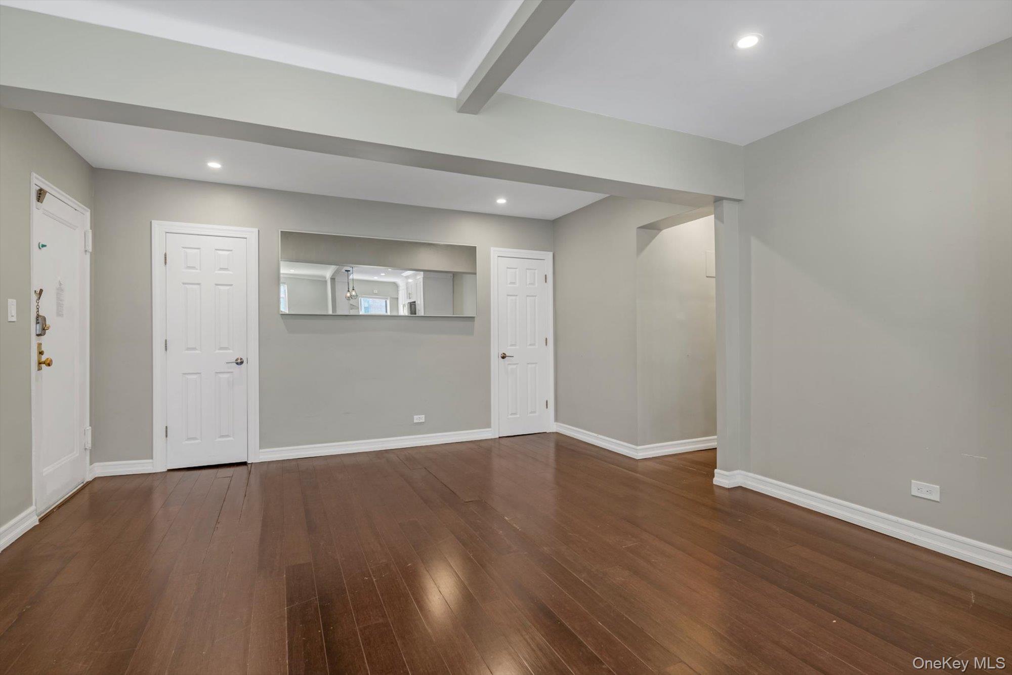 #7 photo, 110-20 71st Avenue, クイーンズ区 Forest Hills , NY 11375