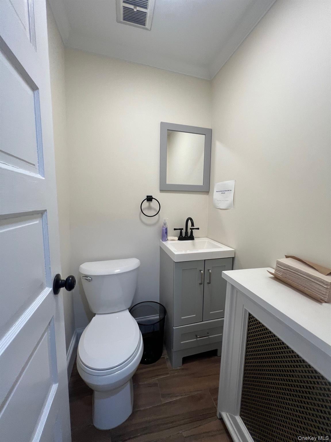 #5 photo, 50 Forest Avenue, Locust Valley , NY 11560