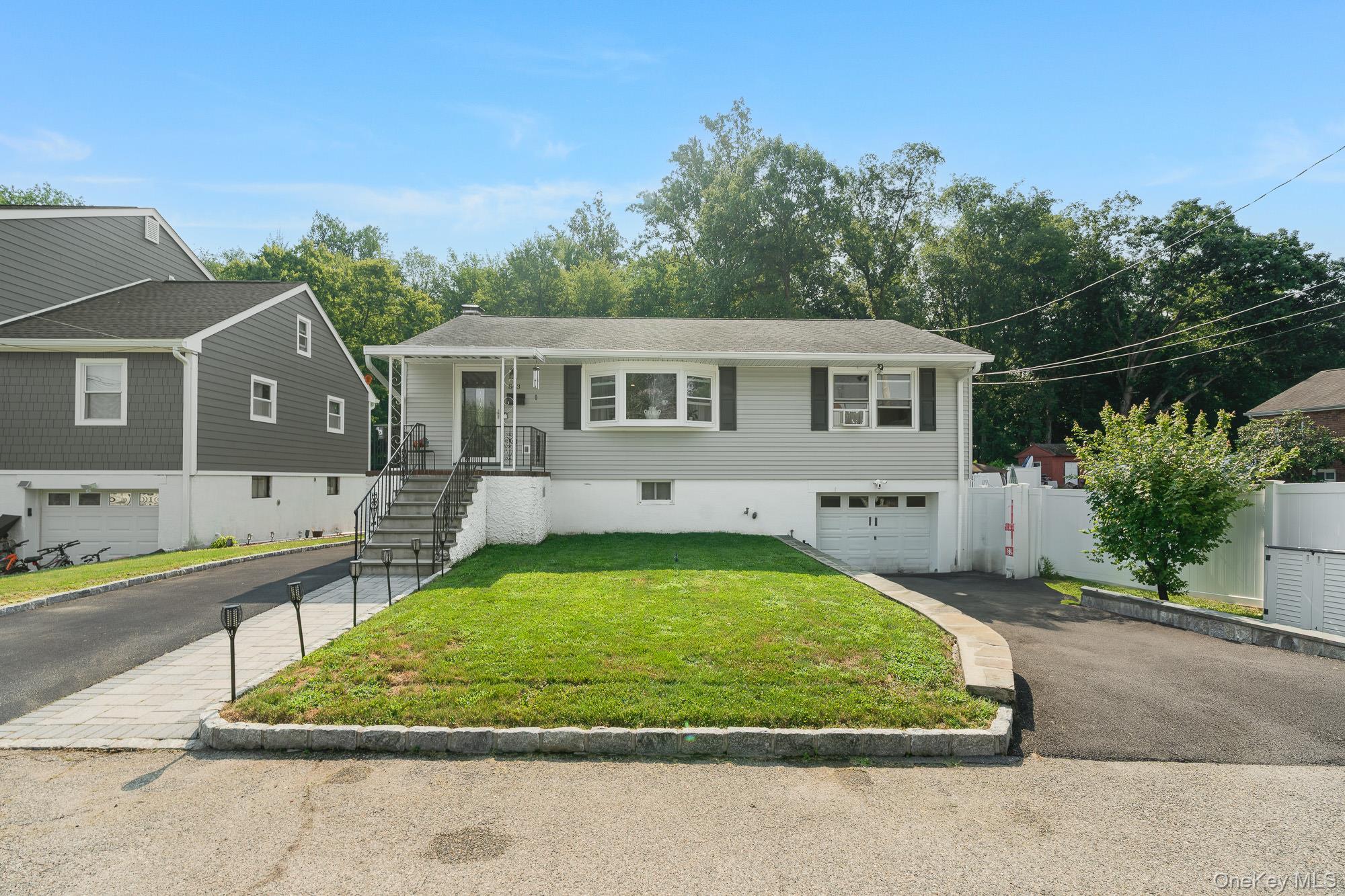 #2 photo, 843 Lyle Court, Peekskill , NY 10566