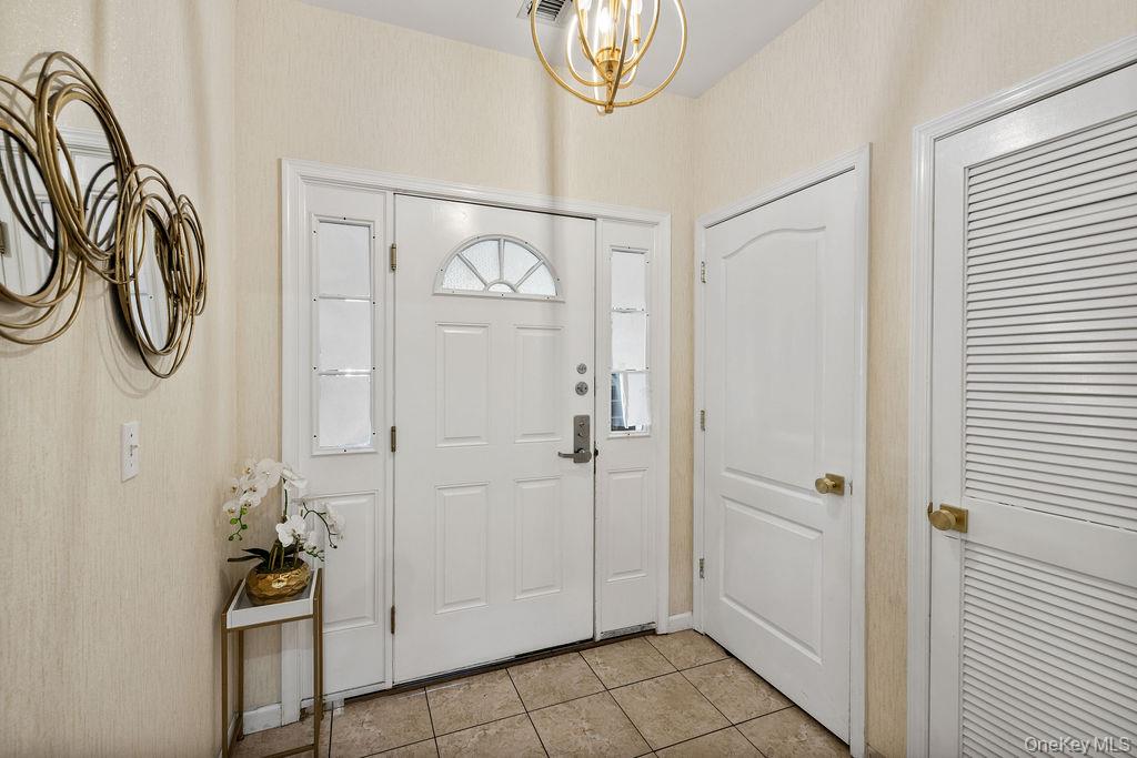 #5 photo, 1113 Parkview Drive, Spring Valley , NY 10977