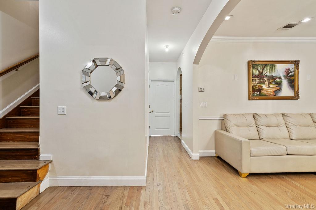 #6 photo, 1113 Parkview Drive, Spring Valley , NY 10977