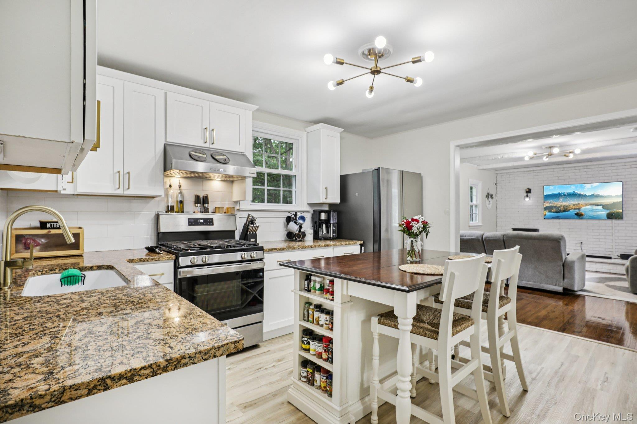 #19 photo, 501 Circle Lane, Newburgh , NY 12550