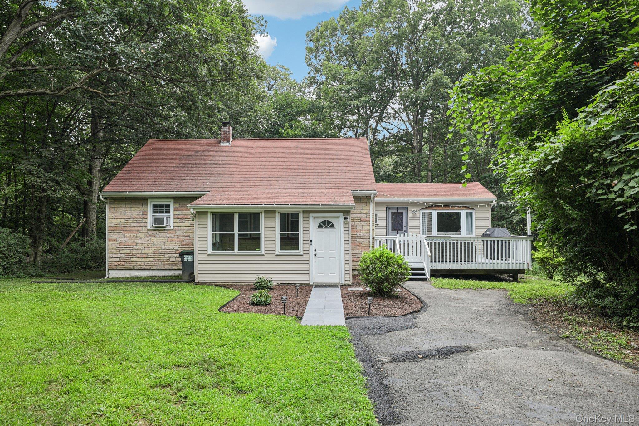 #2 photo, 501 Circle Lane, Newburgh , NY 12550