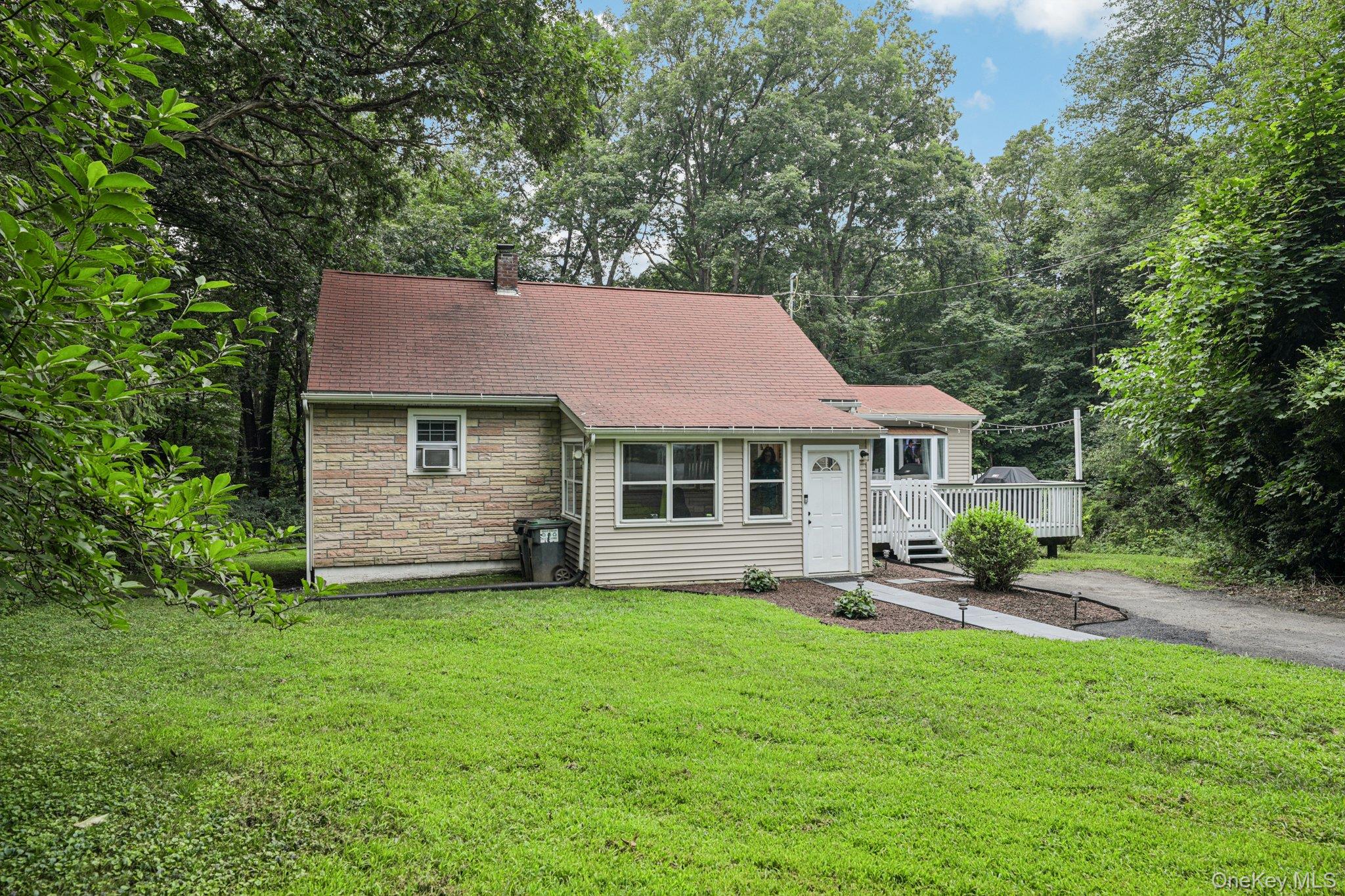 #3 photo, 501 Circle Lane, Newburgh , NY 12550