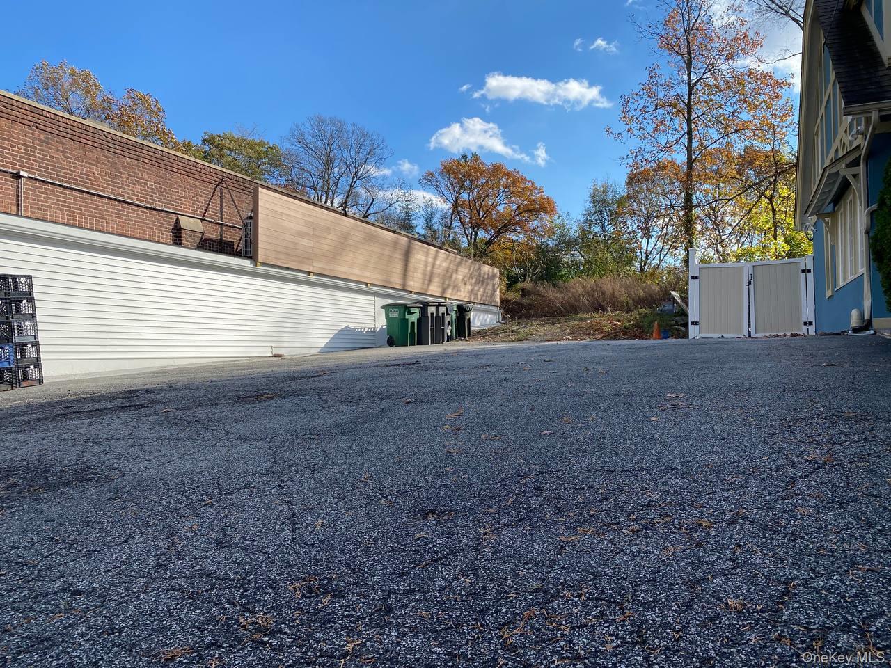 #2 photo, 466 Palmer Road, Yonkers , NY 10701