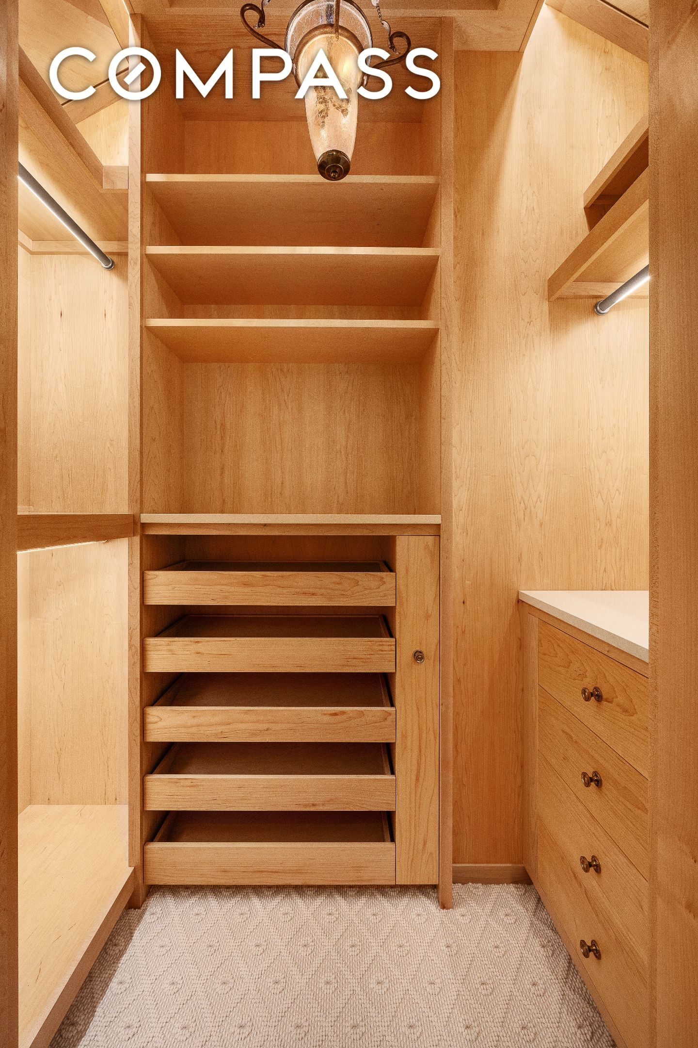 #11 photo, 1 Central Park S, マンハッタン Central Park South , NY 10019