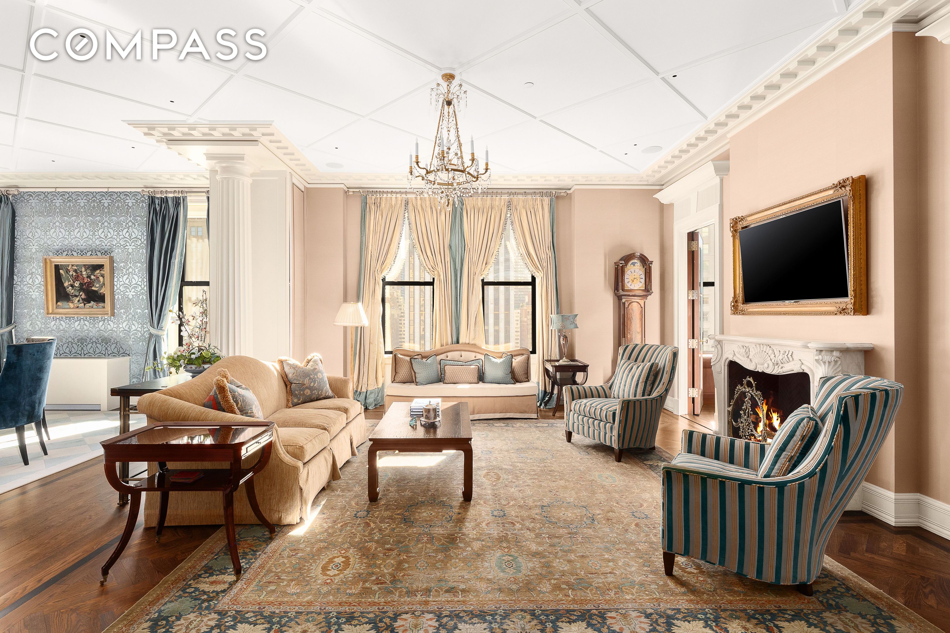 #19 photo, 1 Central Park S, マンハッタン Central Park South , NY 10019