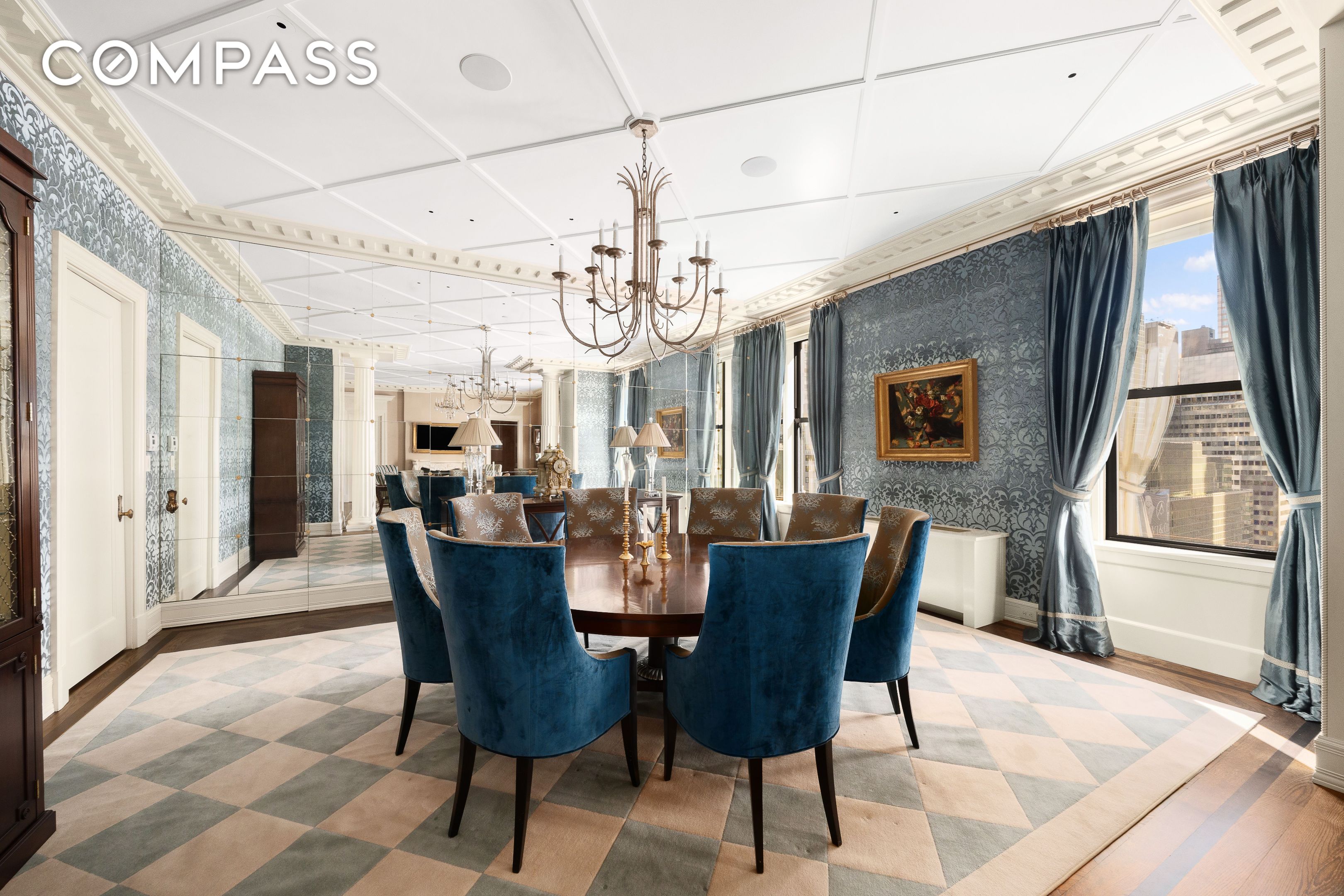 #5 photo, 1 Central Park S, マンハッタン Central Park South , NY 10019