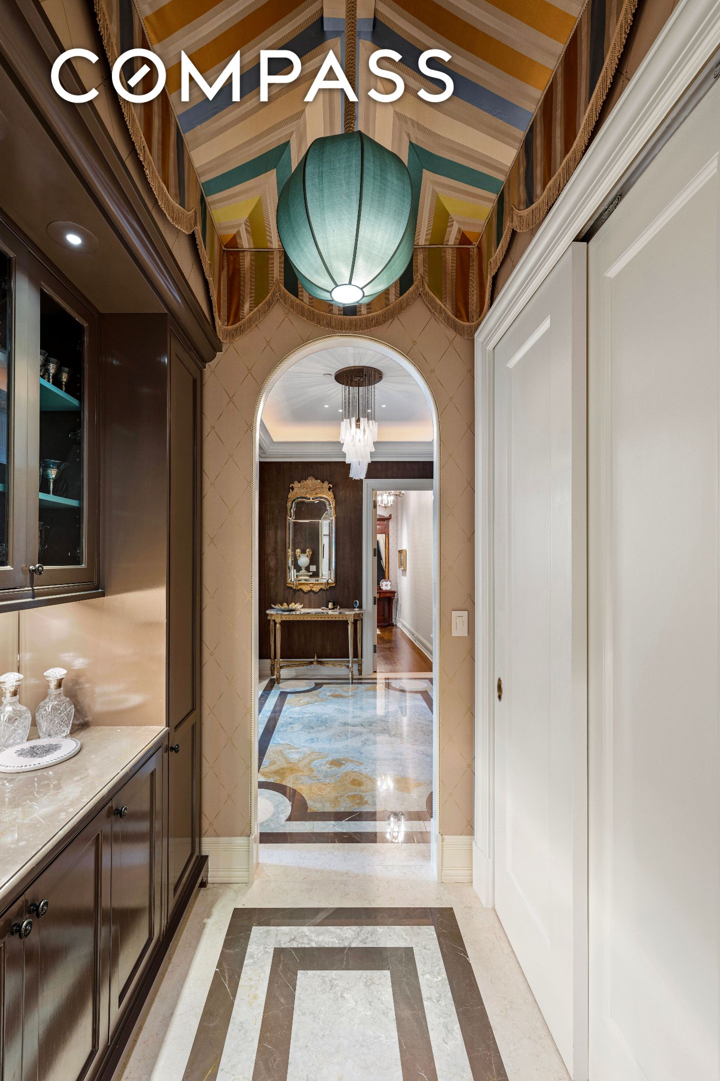 #9 photo, 1 Central Park S, マンハッタン Central Park South , NY 10019