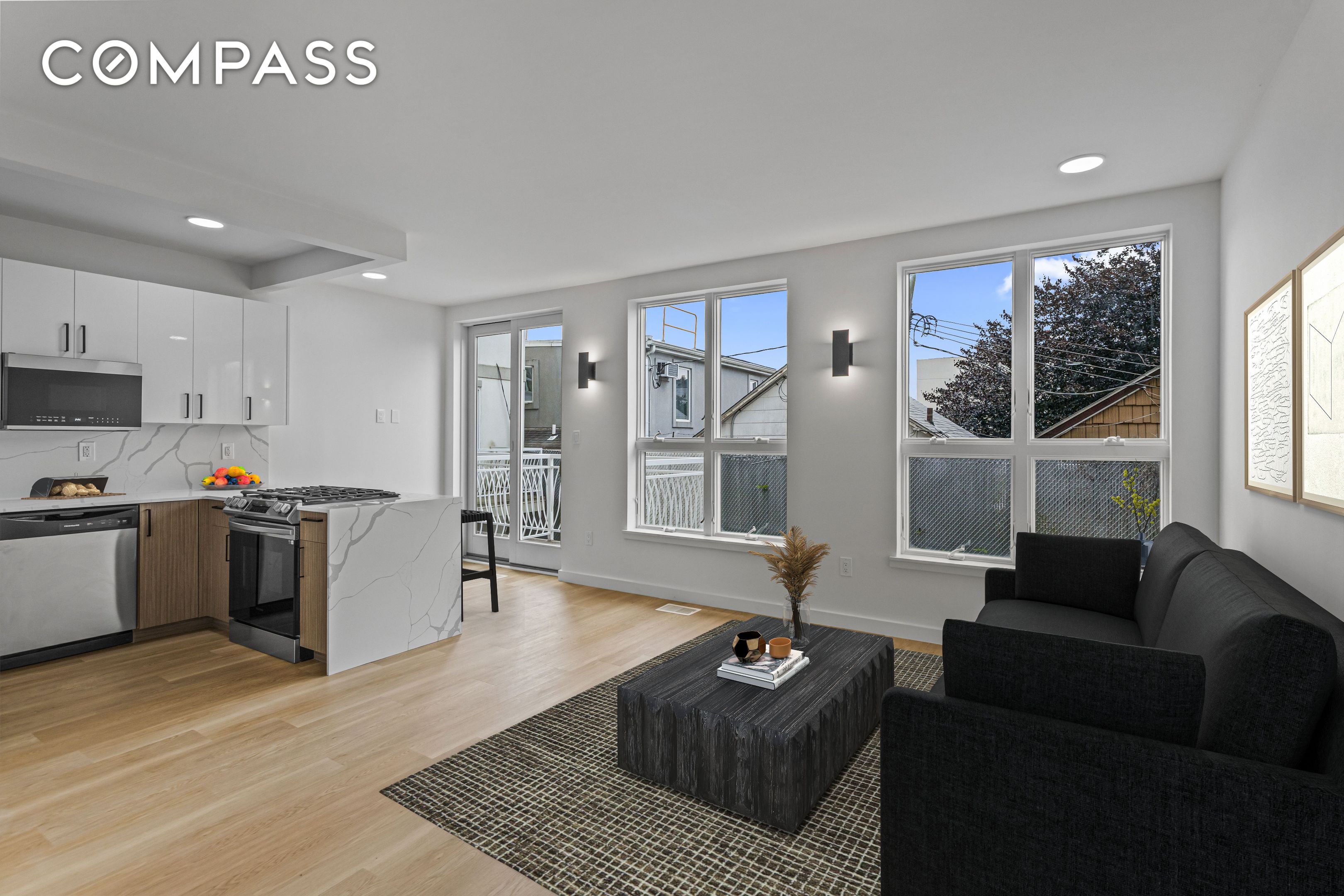 #3 photo, 3112 Emmons Avenue, ブルックリン区 Sheepshead Bay , NY 11235