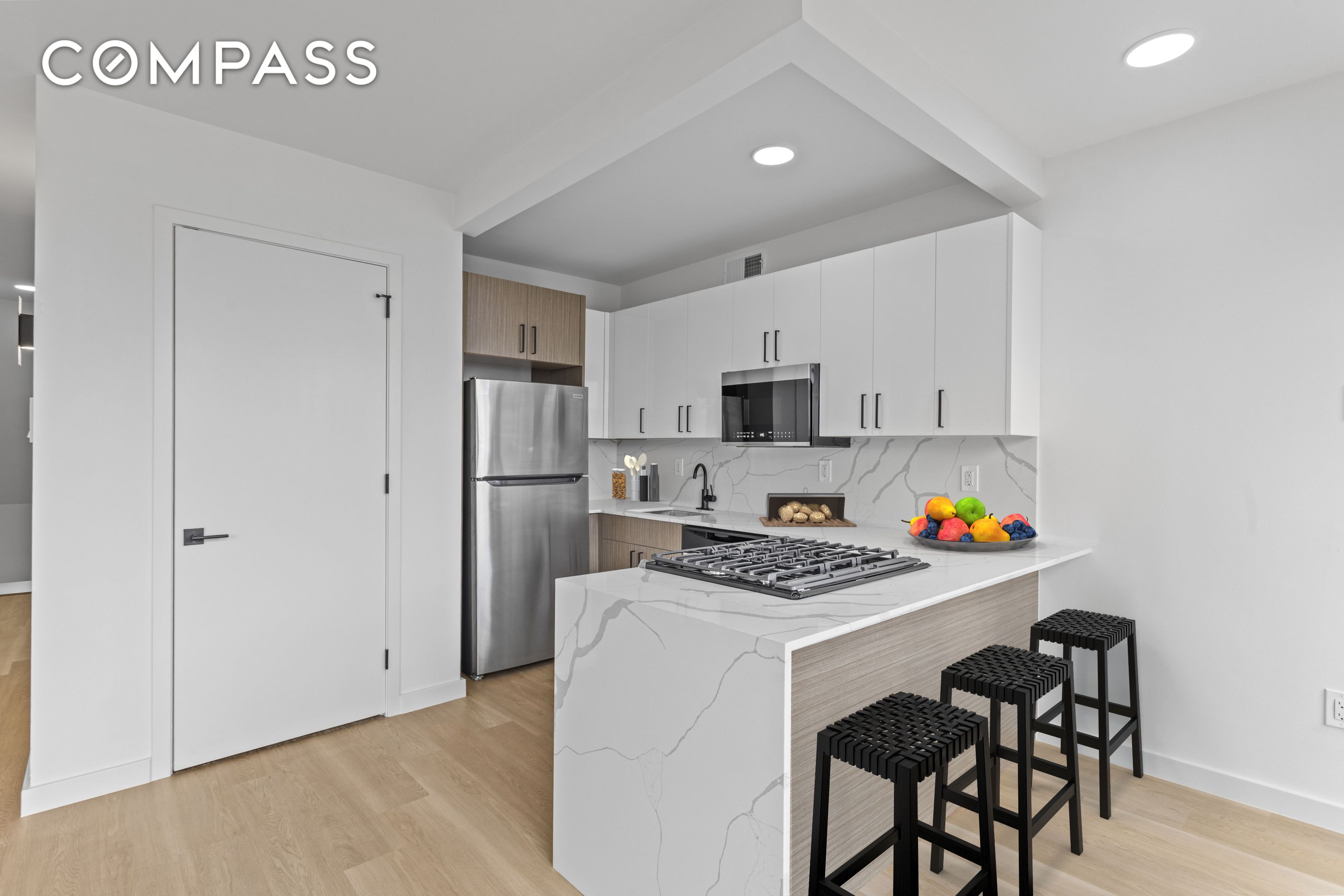 #4 photo, 3112 Emmons Avenue, ブルックリン区 Sheepshead Bay , NY 11235