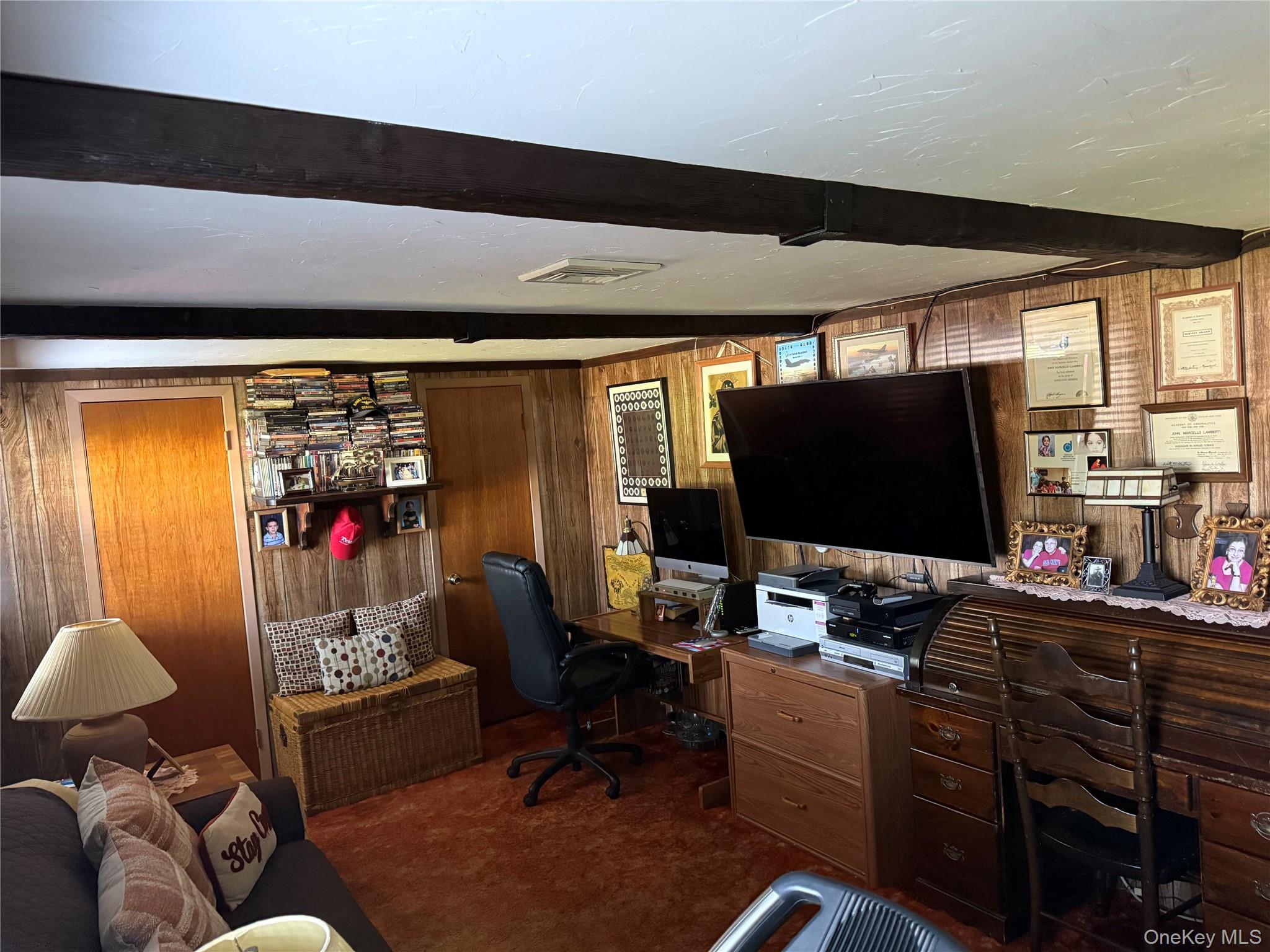 #12 photo, 148 Broadway, West Babylon , NY 11704