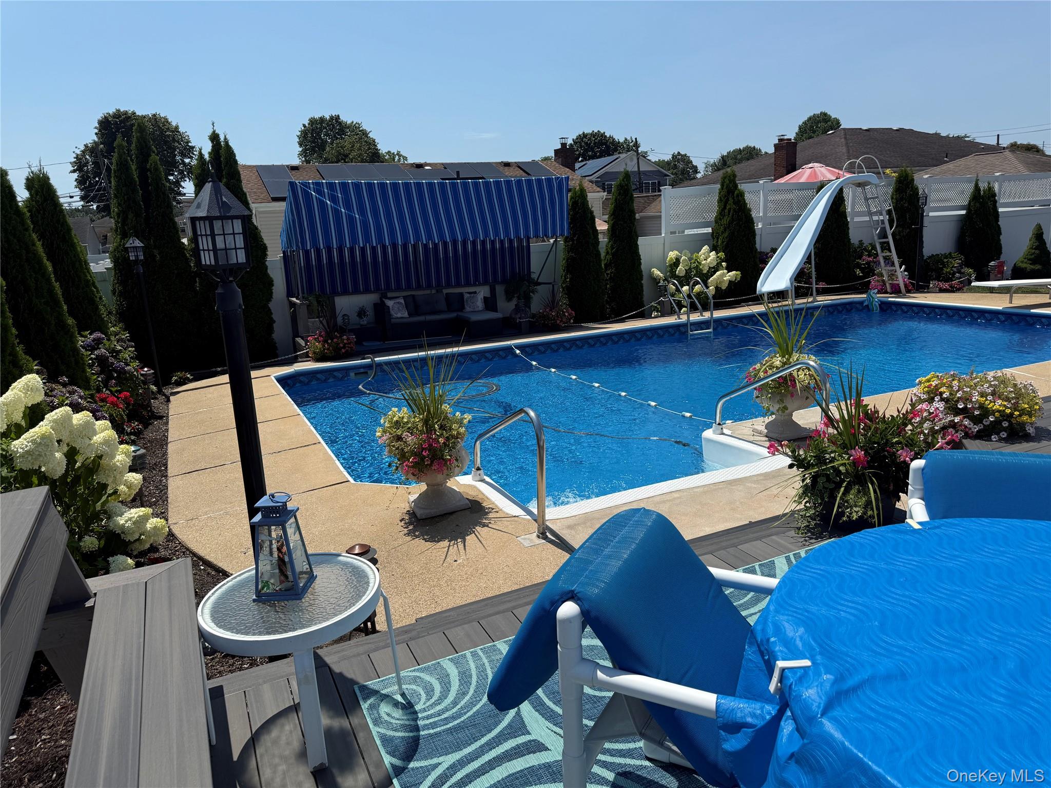 #19 photo, 148 Broadway, West Babylon , NY 11704