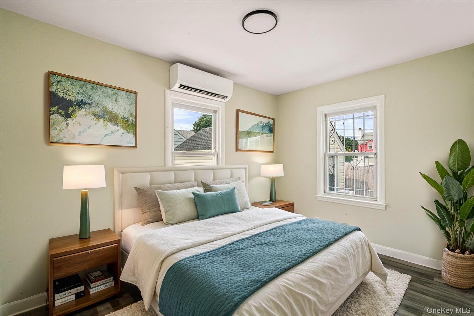 #12 photo, 325 Pennsylvania Avenue, 长岛 Roosevelt , NY 11575