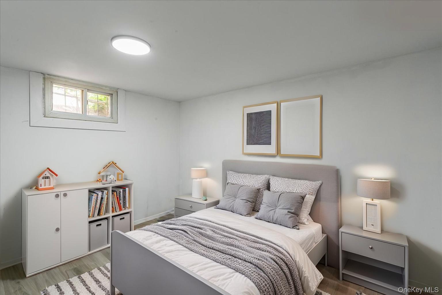 #19 photo, 325 Pennsylvania Avenue, 长岛 Roosevelt , NY 11575