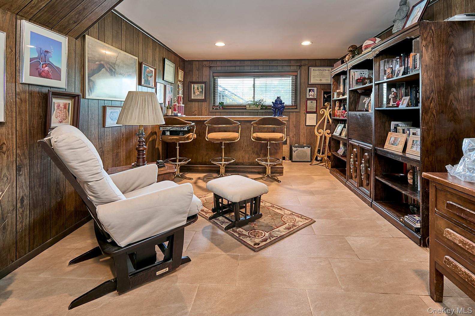 #12 photo, 1067 Ashley Drive, Valley Stream , NY 11580