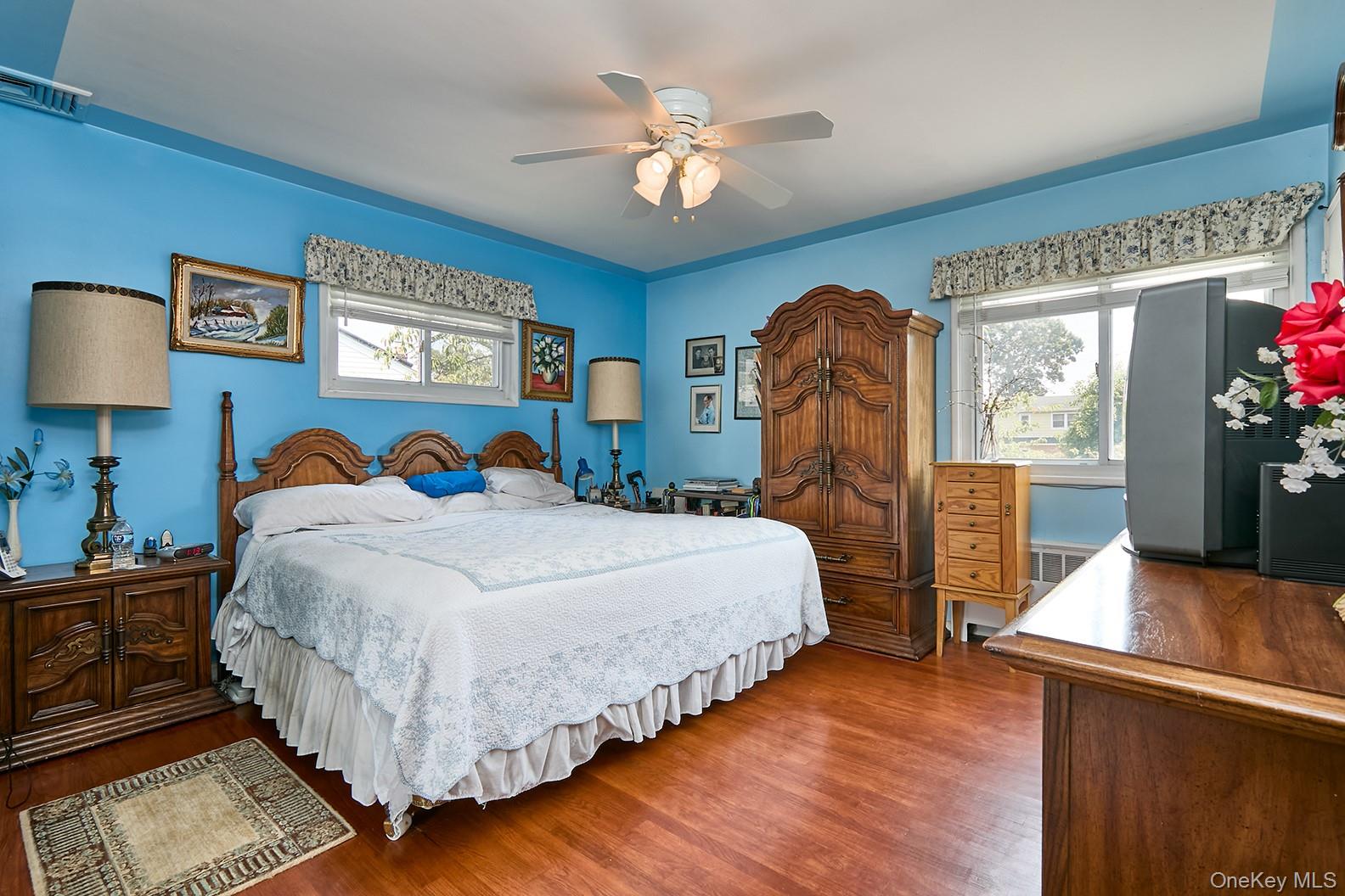 #7 photo, 1067 Ashley Drive, Valley Stream , NY 11580