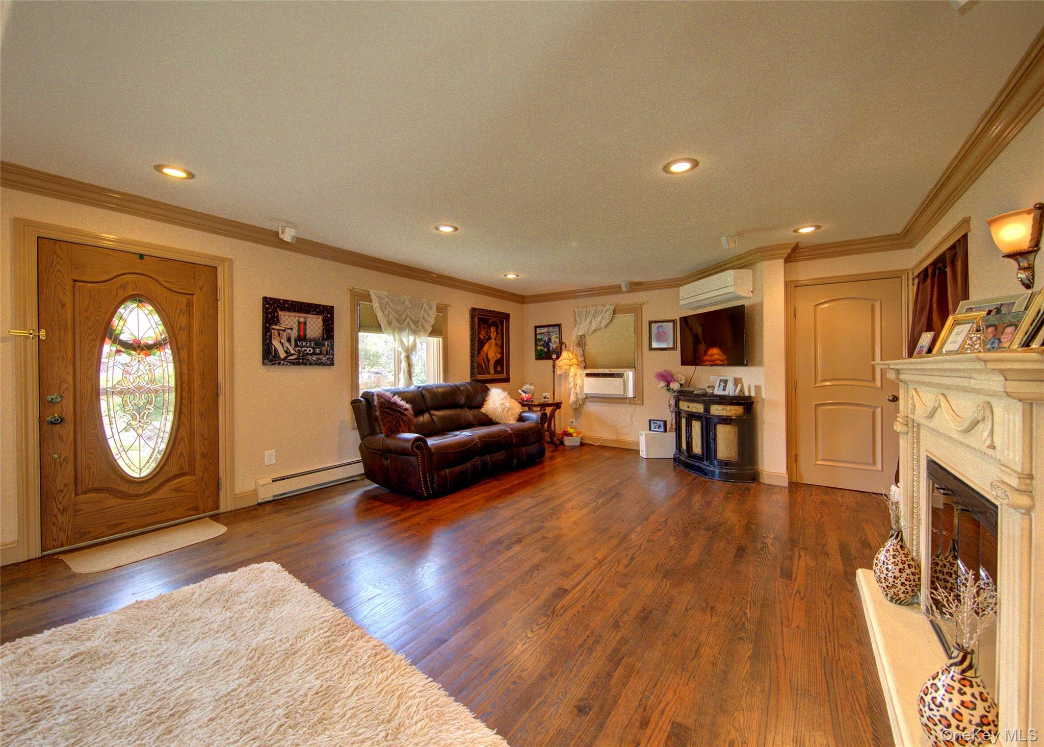 #9 photo, 997 Glen Drive, Franklin Square , NY 11010