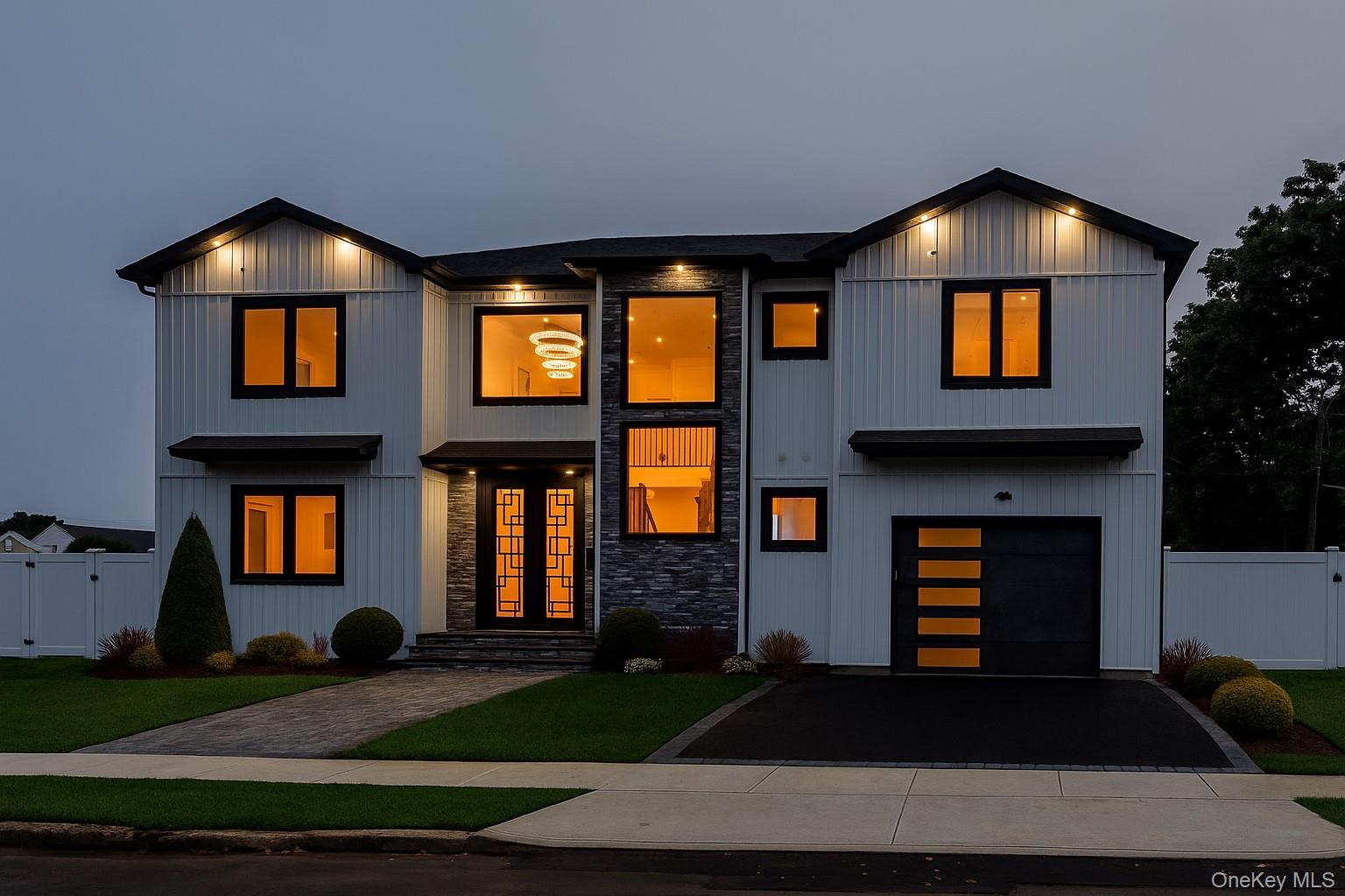 #1 photo, 1300 Campbell Road, नासाउ काउंटी Wantagh , NY 11793