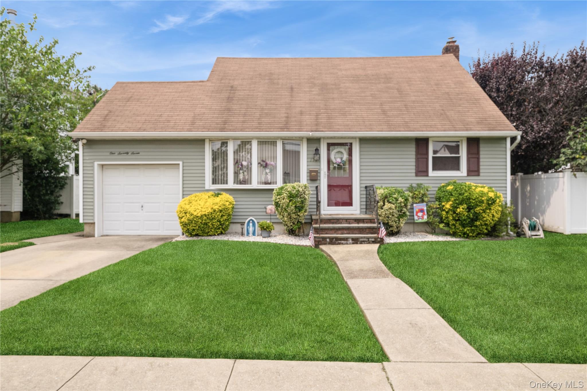 #1 photo, 177 9th Street, Bethpage , NY 11714