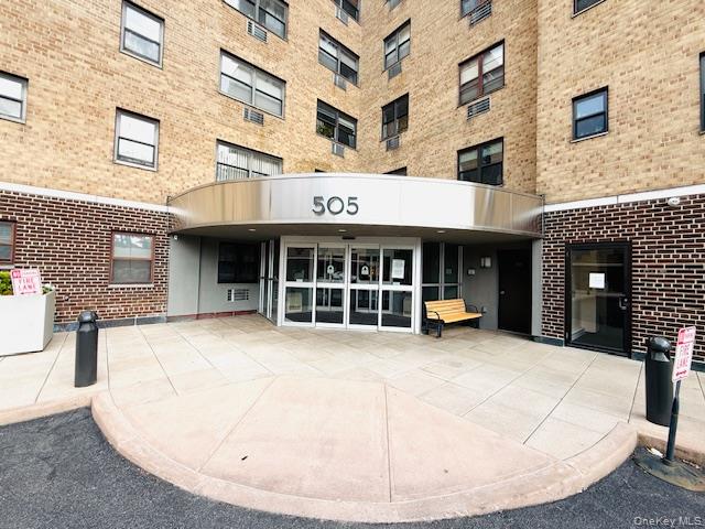 #5 photo, 505 Central Avenue, White Plains , NY 10606