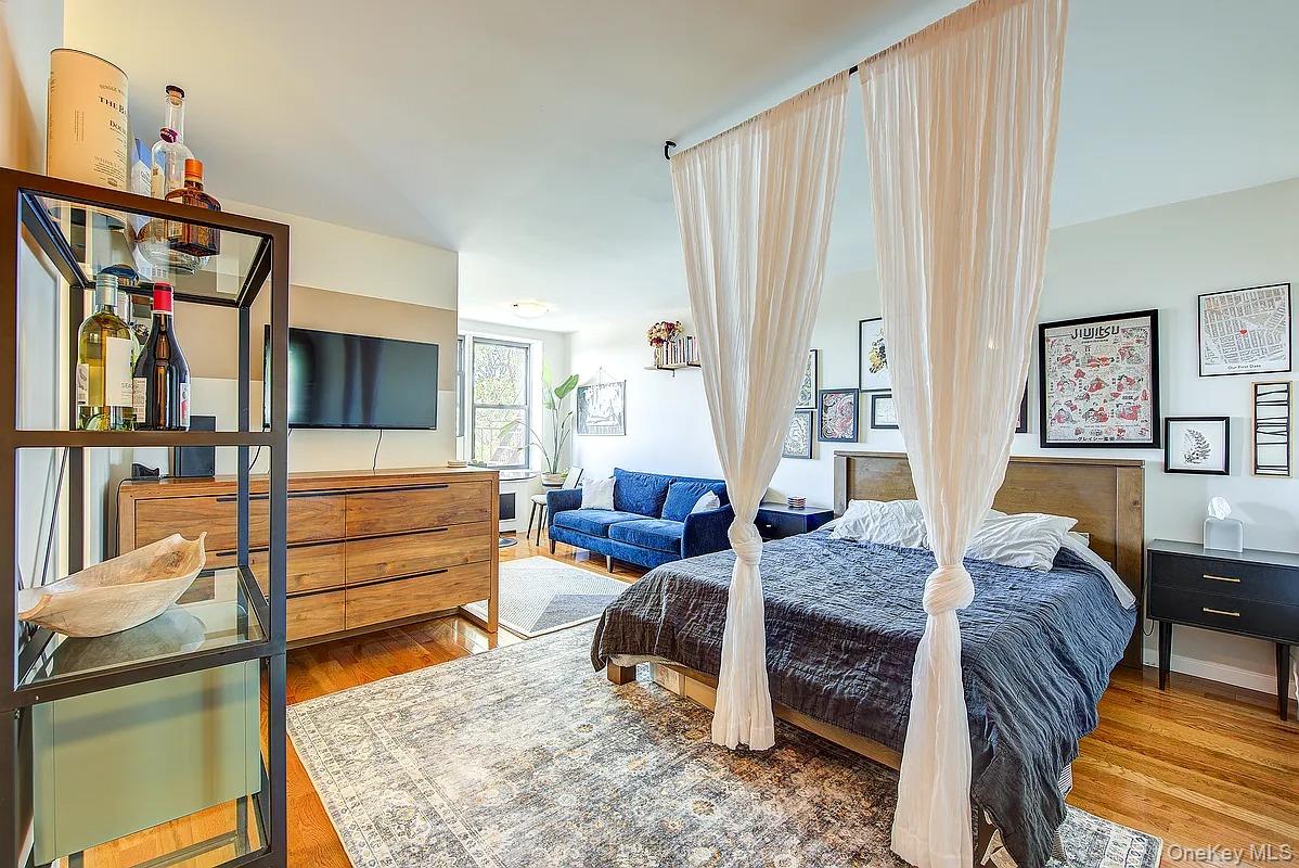 #1 photo, 67-30 Dartmouth Street, फॉरेस्ट हिल्स Forest Hills , NY 11375