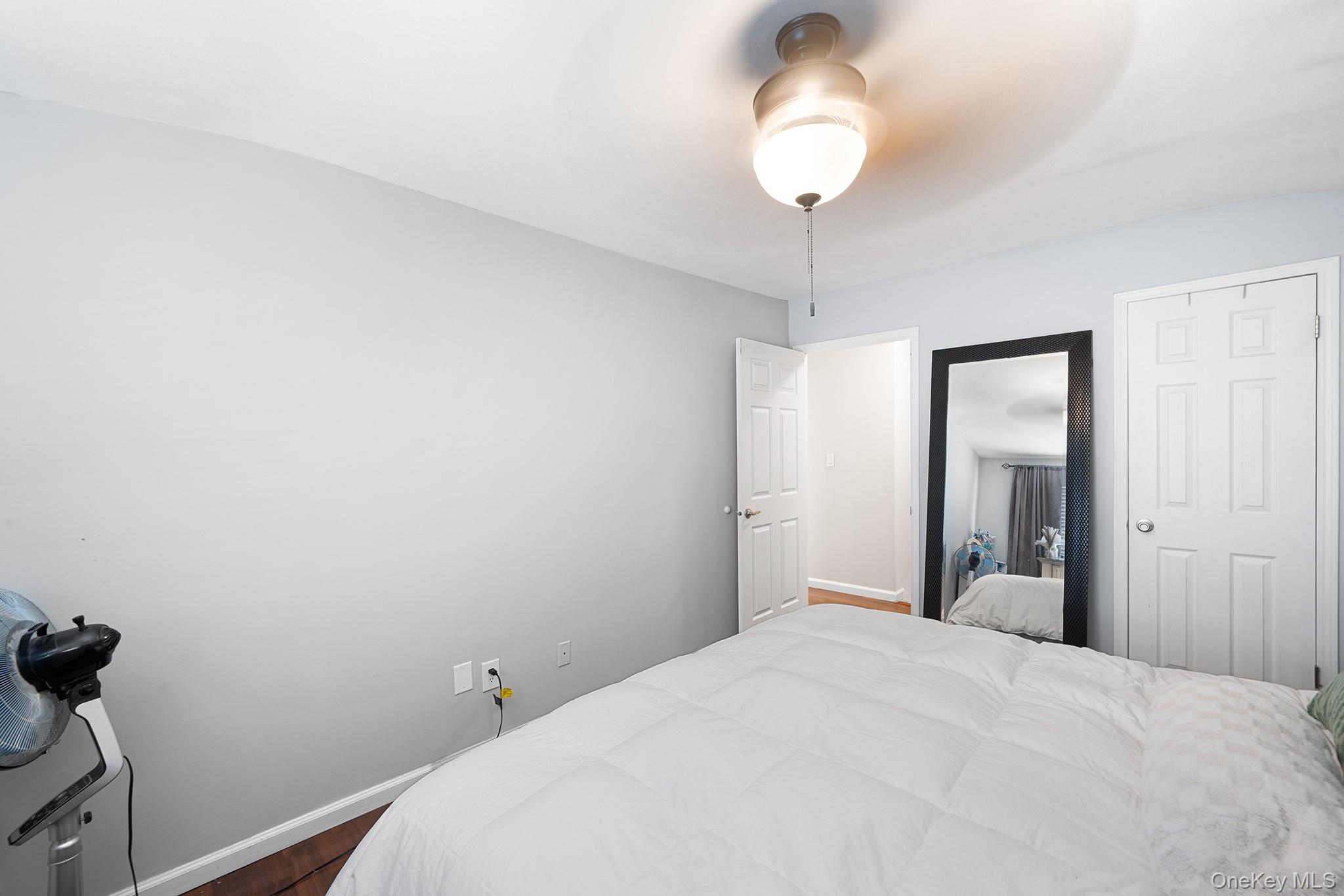 #13 photo, 28 Wirt Lane, Staten Island , NY 10309