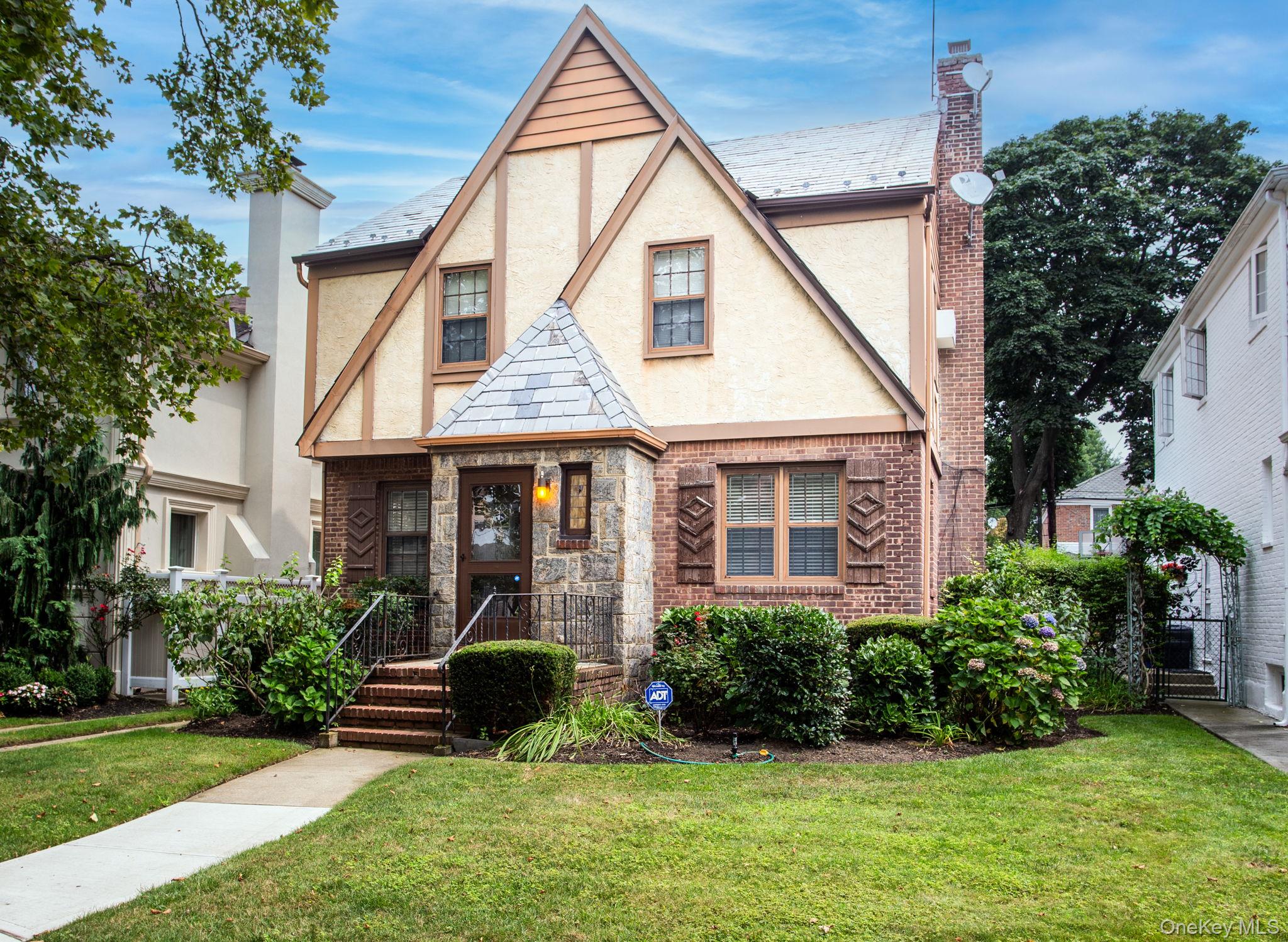 #1 photo, 81-51 189th Street, Jamaica Estates , NY 11423