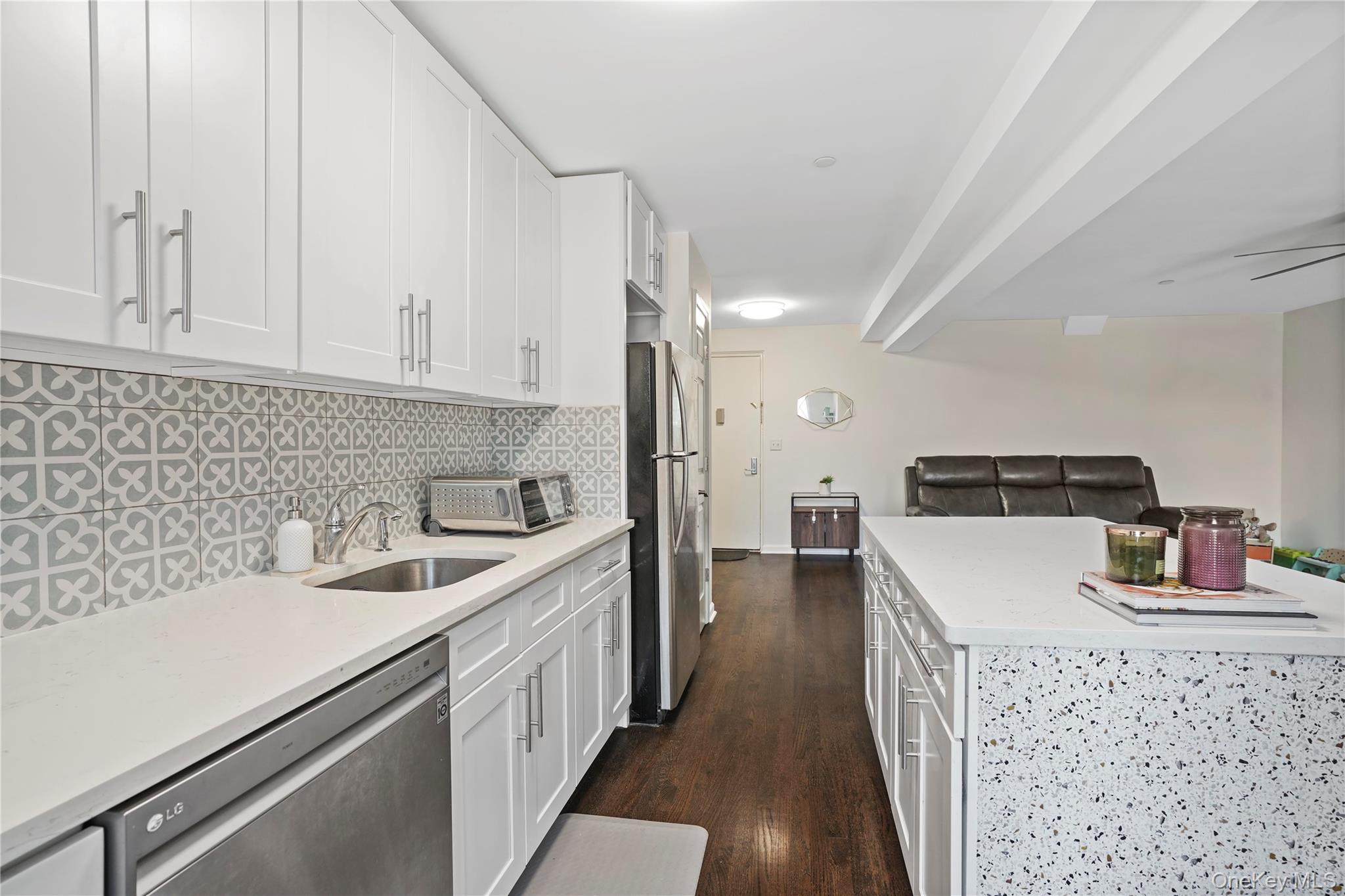 #9 photo, 1 Hawley Terrace, Yonkers , NY 10701