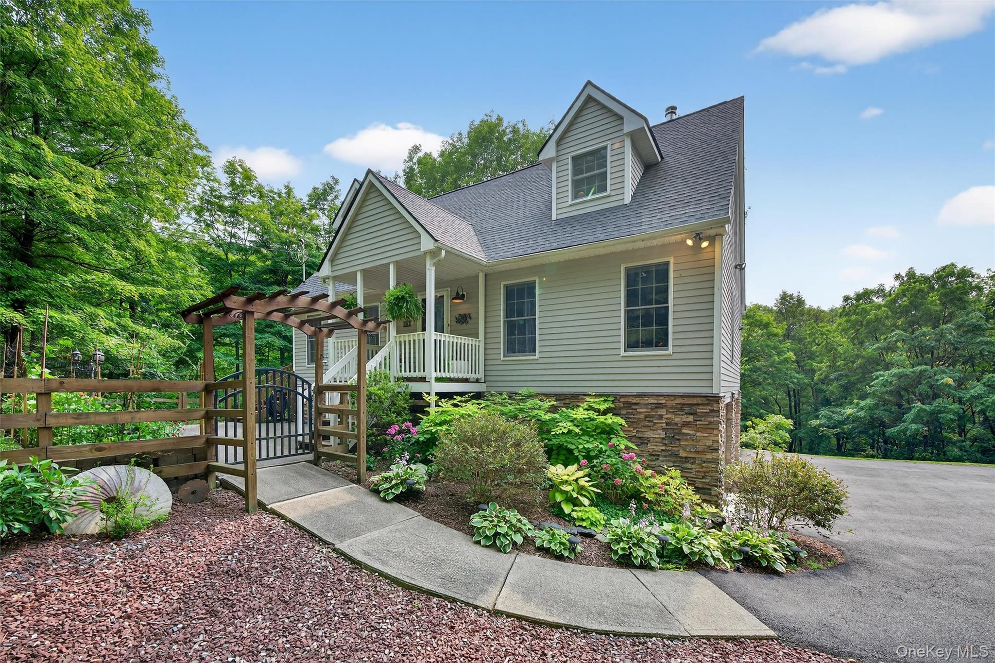 #1 photo, 111 Felter Hill Road, Monroe , NY 10950