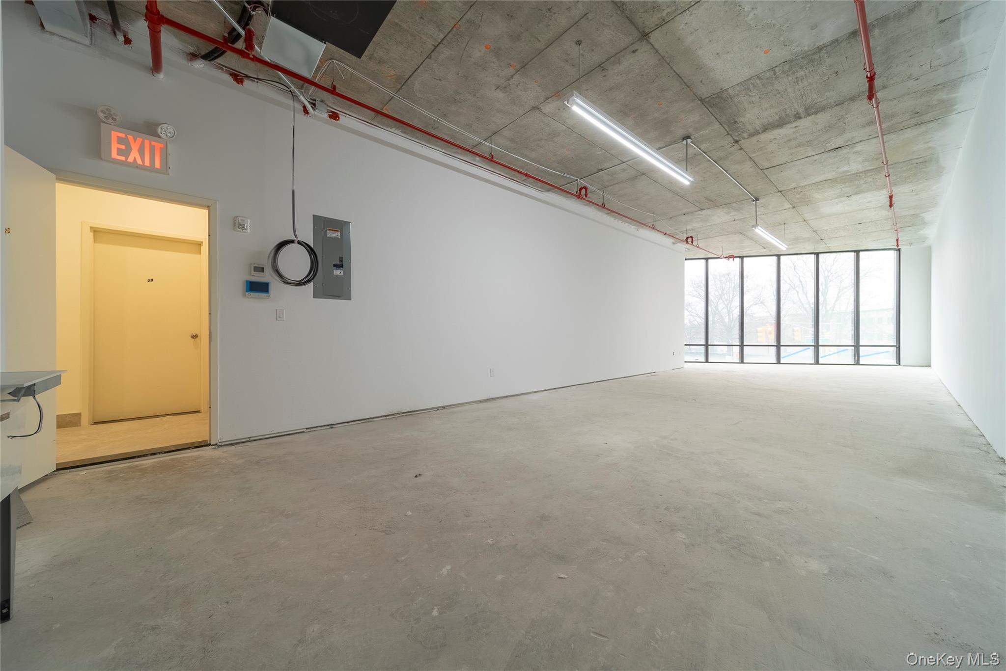 #3 photo, 124-28 Queens Boulevard, クイーンズ区 Kew Gardens , NY 11415