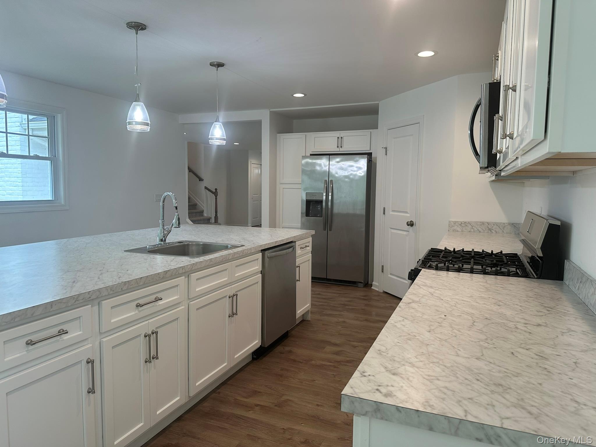 #11 photo, 121 W Main Street, Kings Park , NY 11754