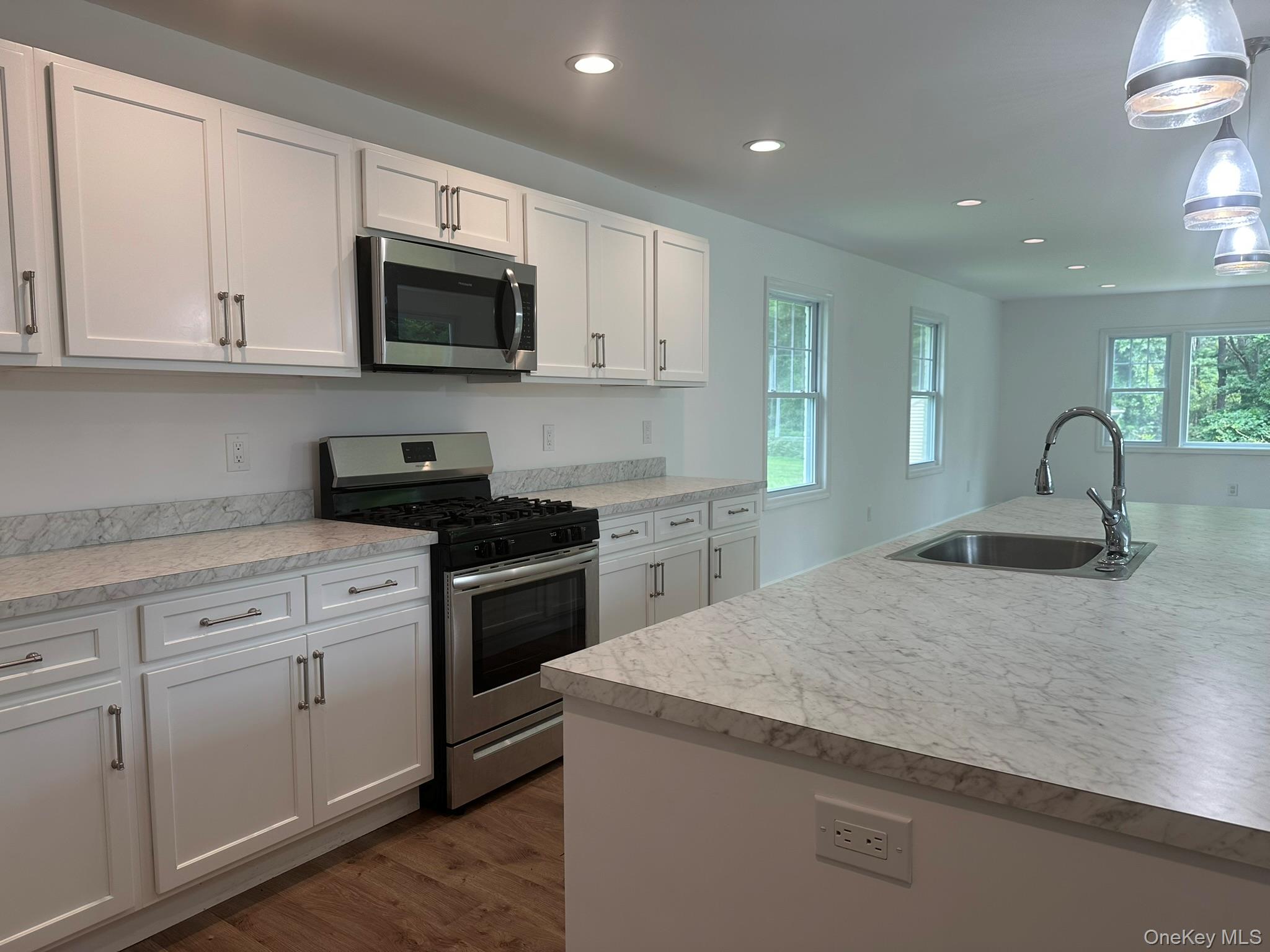 #9 photo, 121 W Main Street, Kings Park , NY 11754