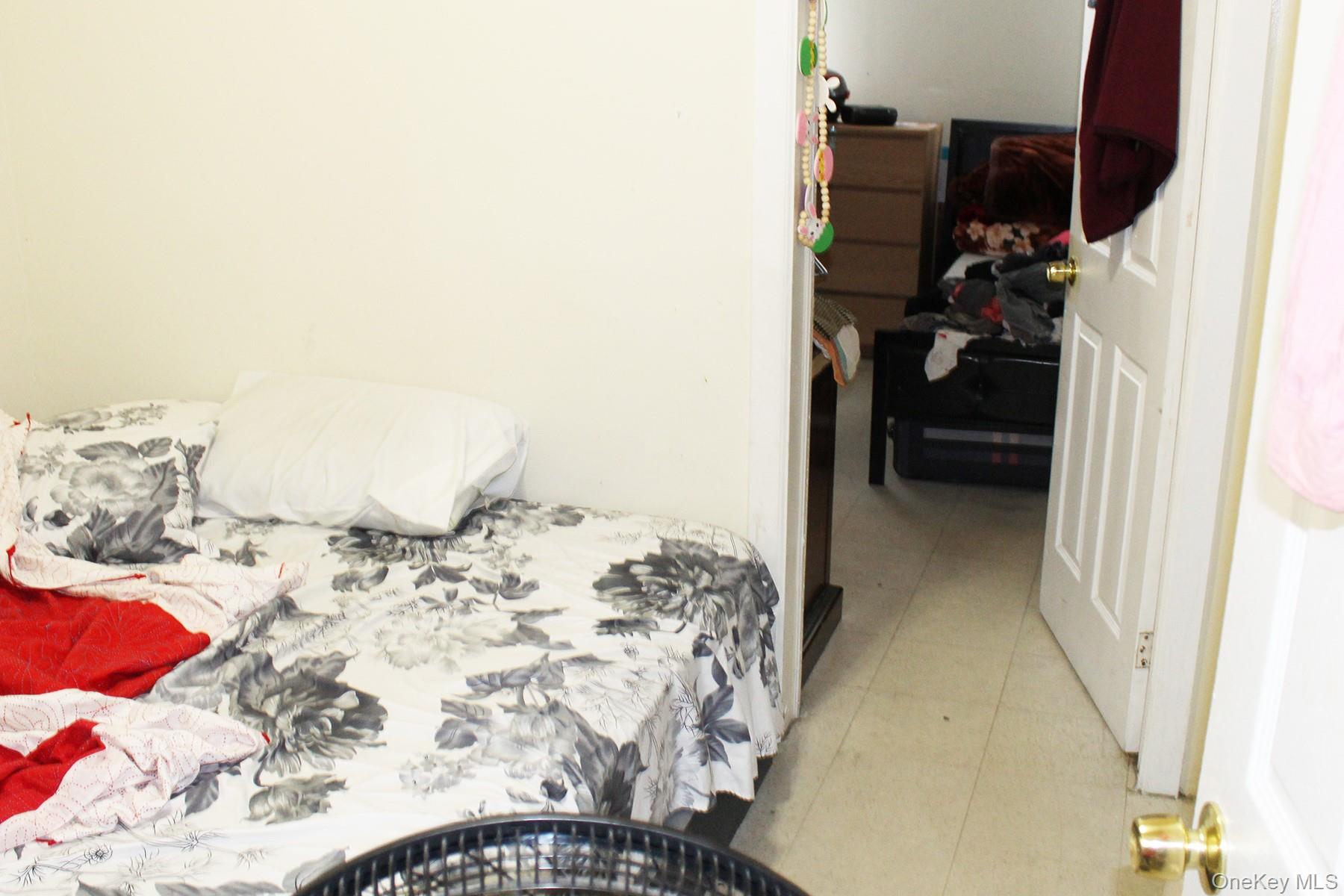 #10 photo, 1731 White Plains Road, Bronx , NY 10462