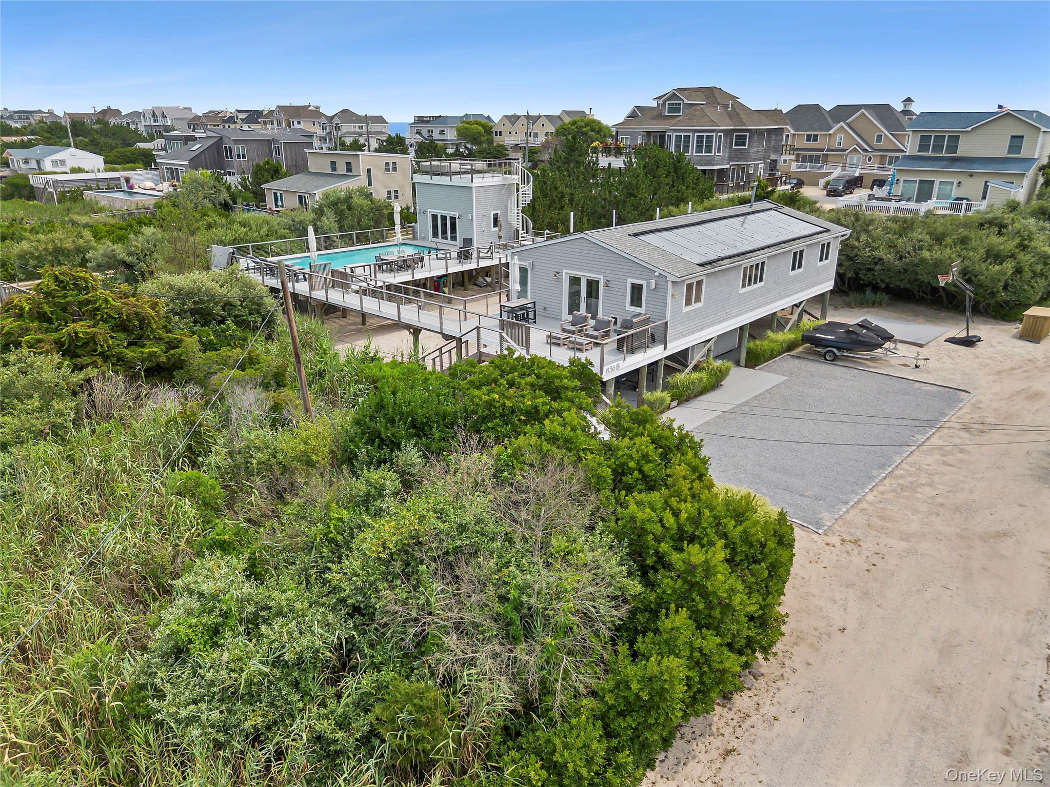 #1 photo, 836 Dune Road, सफ़ोक काउंटी Westhampton Dunes , NY 11978