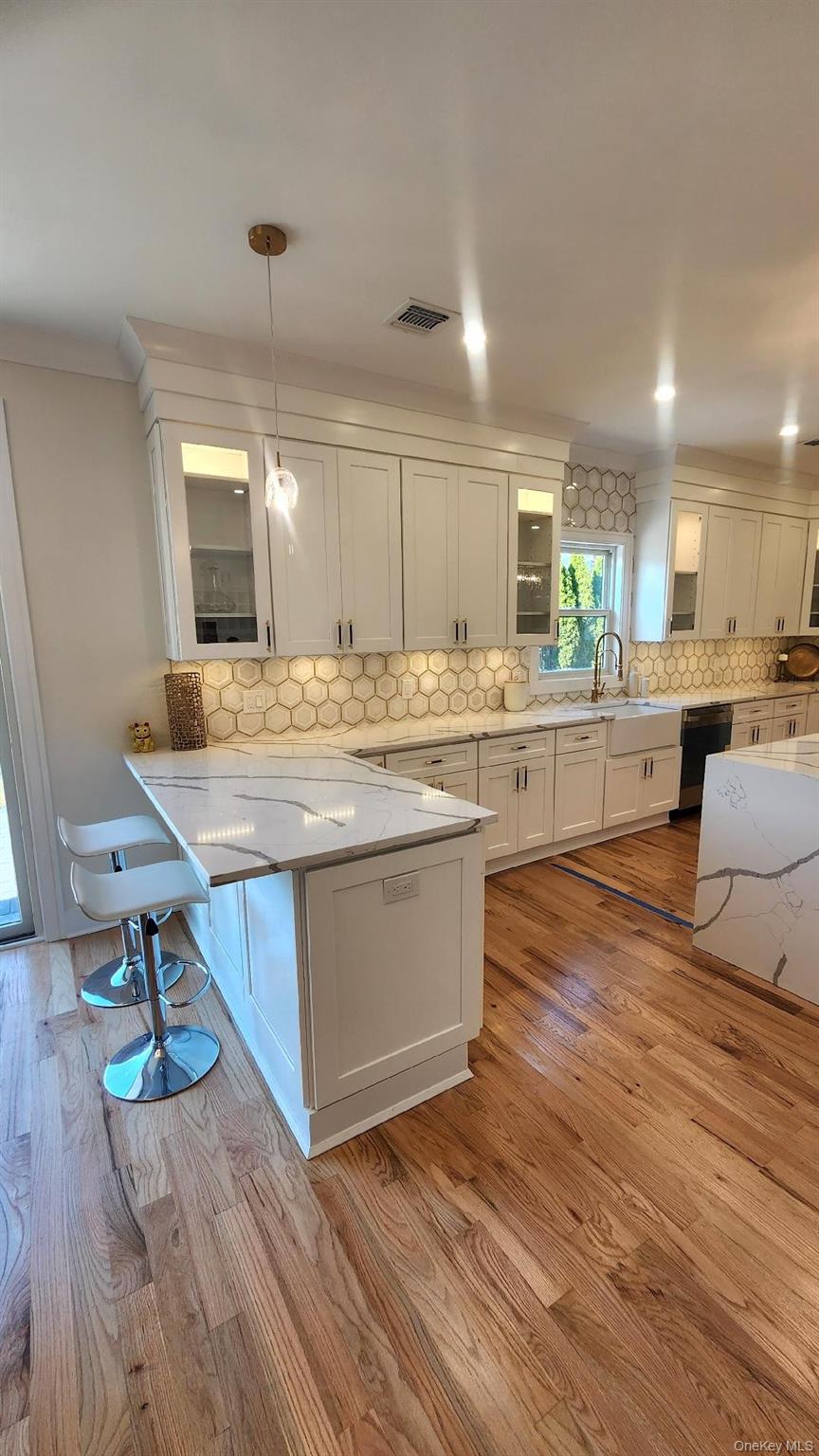 #18 photo, 2369 Stewart Avenue, Westbury , NY 11590