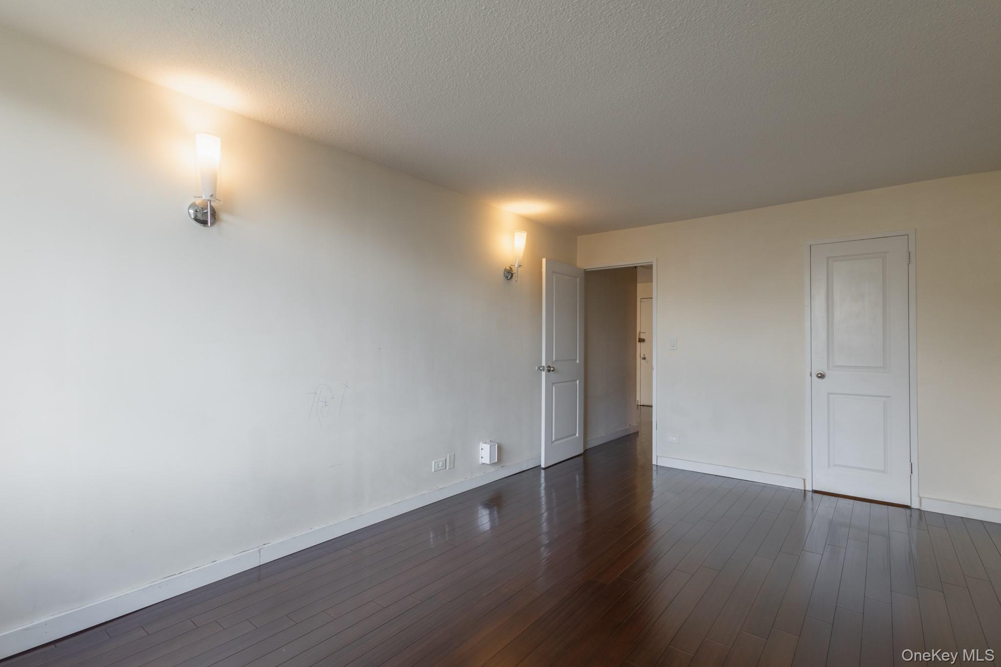 #10 photo, 1 Bay Club Drive, クイーンズ区 Bayside , NY 11360