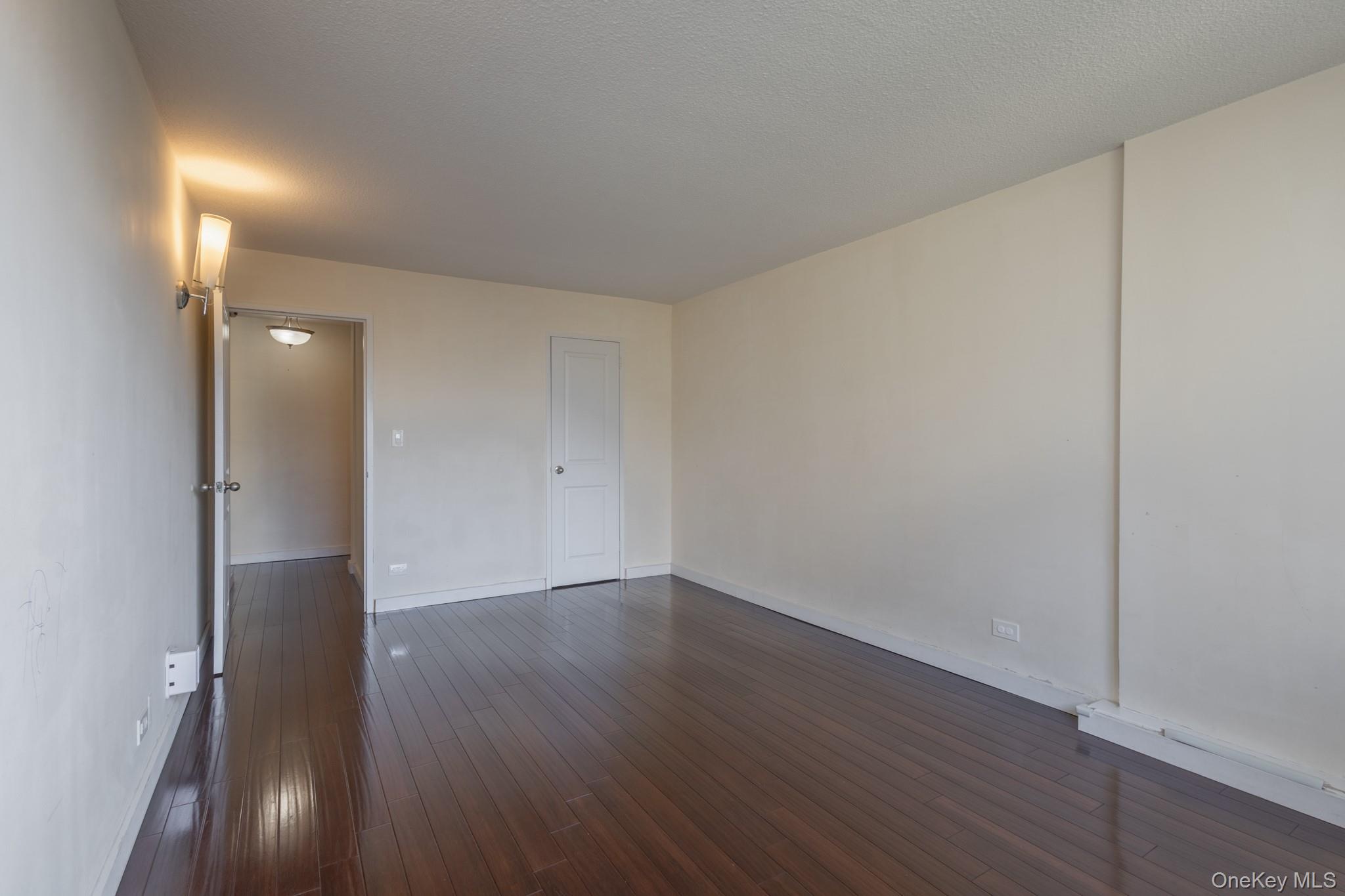 #11 photo, 1 Bay Club Drive, クイーンズ区 Bayside , NY 11360