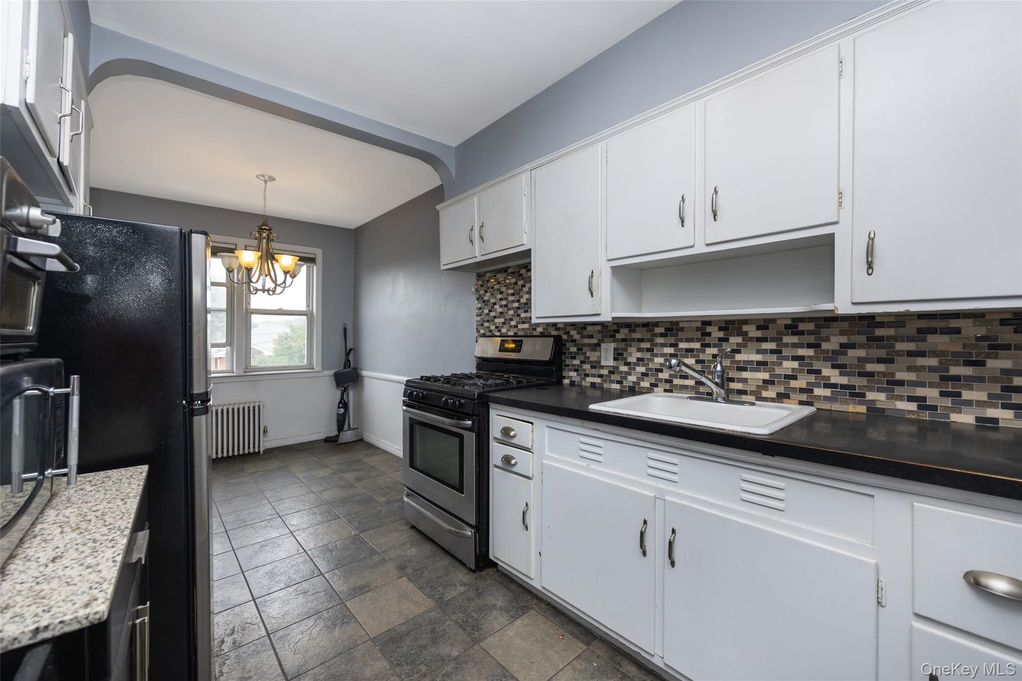 #12 photo, 8012 165th Street, 法拉盛 Flushing , NY 11432