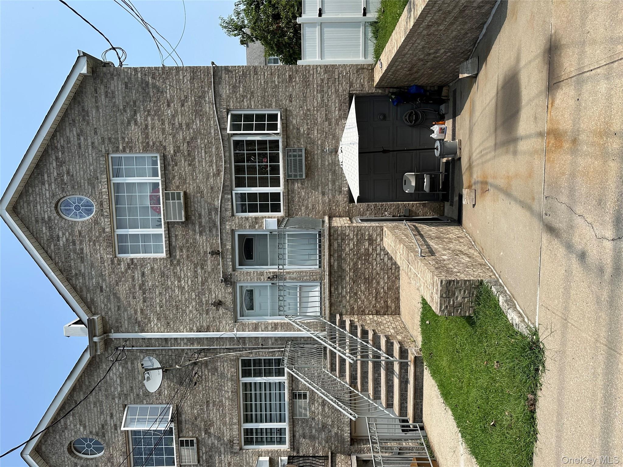 #1 photo, 3550 Huguenot Avenue, ブロンクス区 Bronx , NY 10475