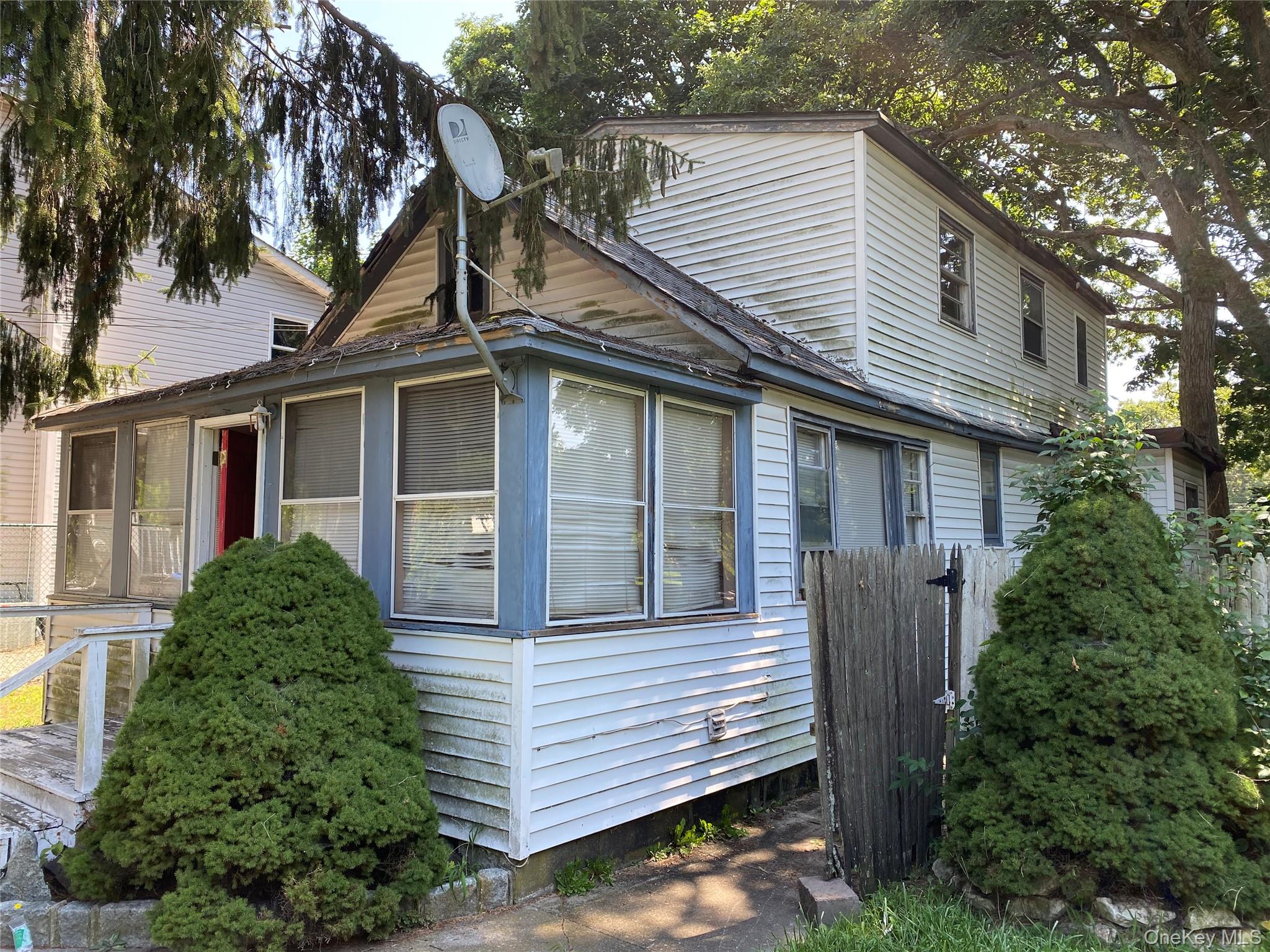 #1 photo, 202 Commack Road, Mastic Beach , NY 11951