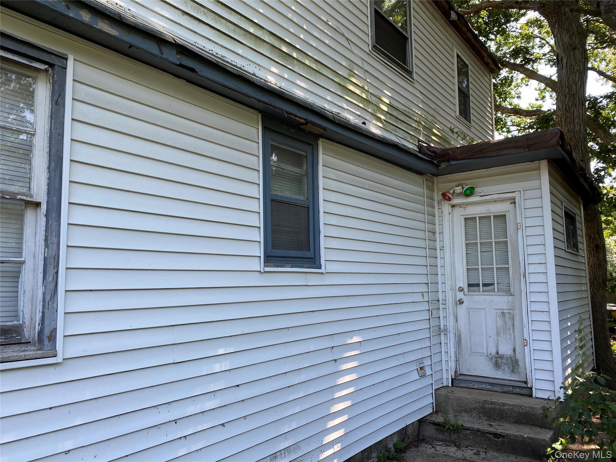 #2 photo, 202 Commack Road, Mastic Beach , NY 11951