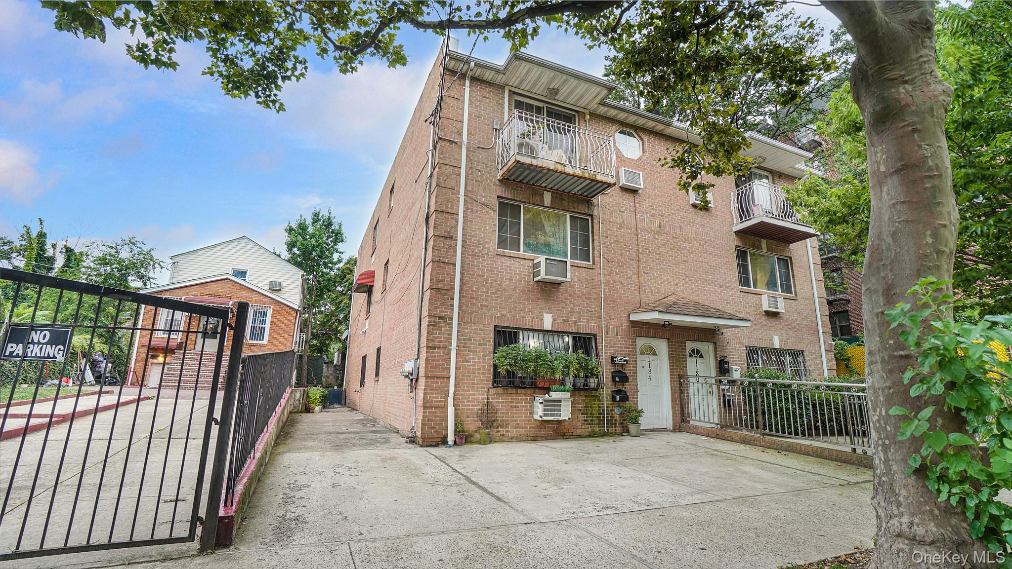 #1 photo, 1184 E 54 Street, ブルックリン区 Brooklyn , NY 11234