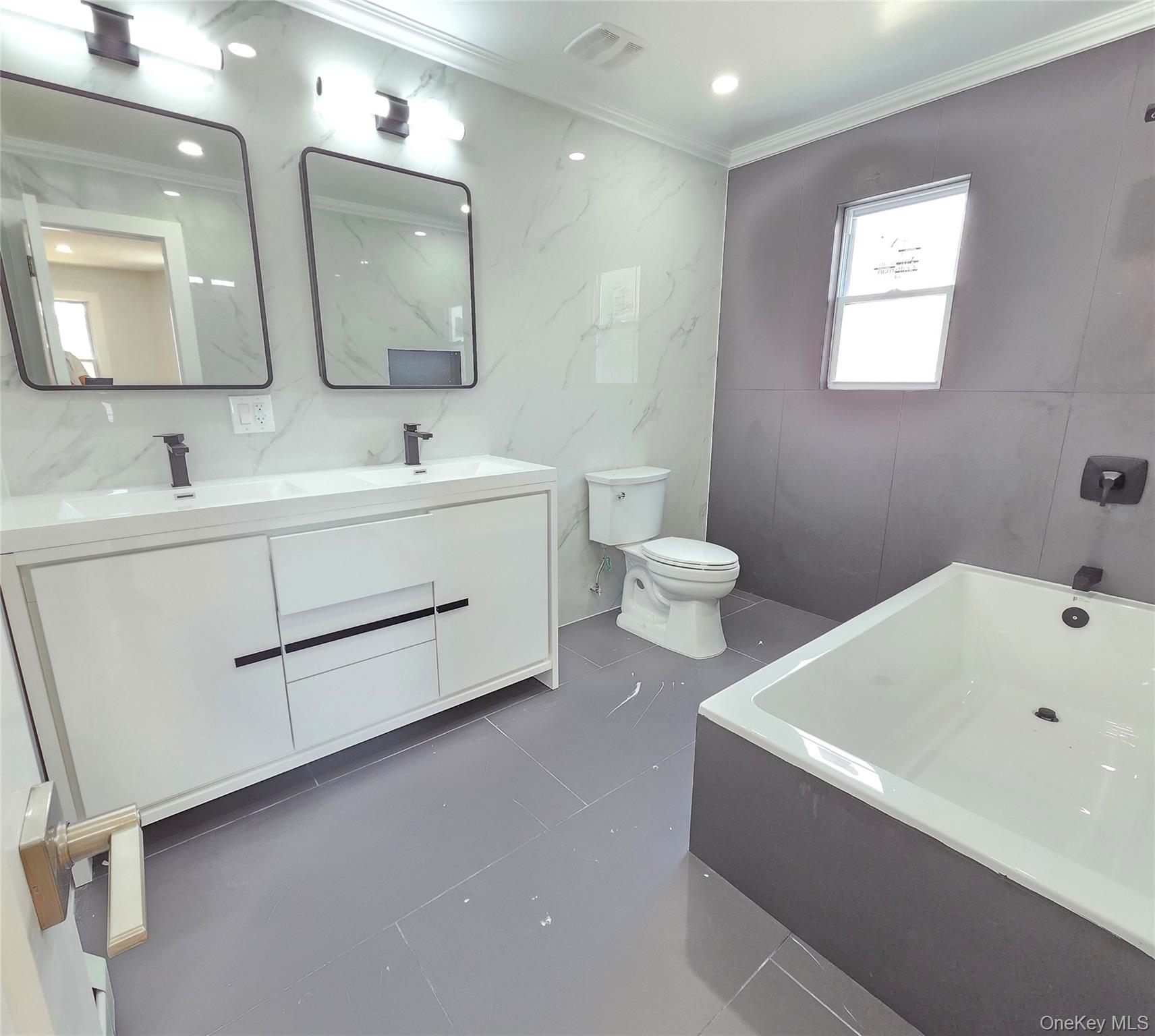 #15 photo, 14419 230 Street, クイーンズ区 Springfield Gardens , NY 11413