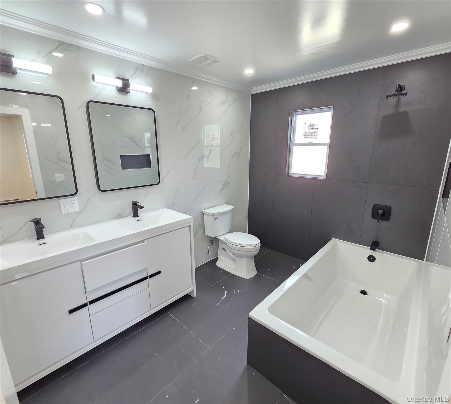 #16 photo, 14419 230 Street, クイーンズ区 Springfield Gardens , NY 11413