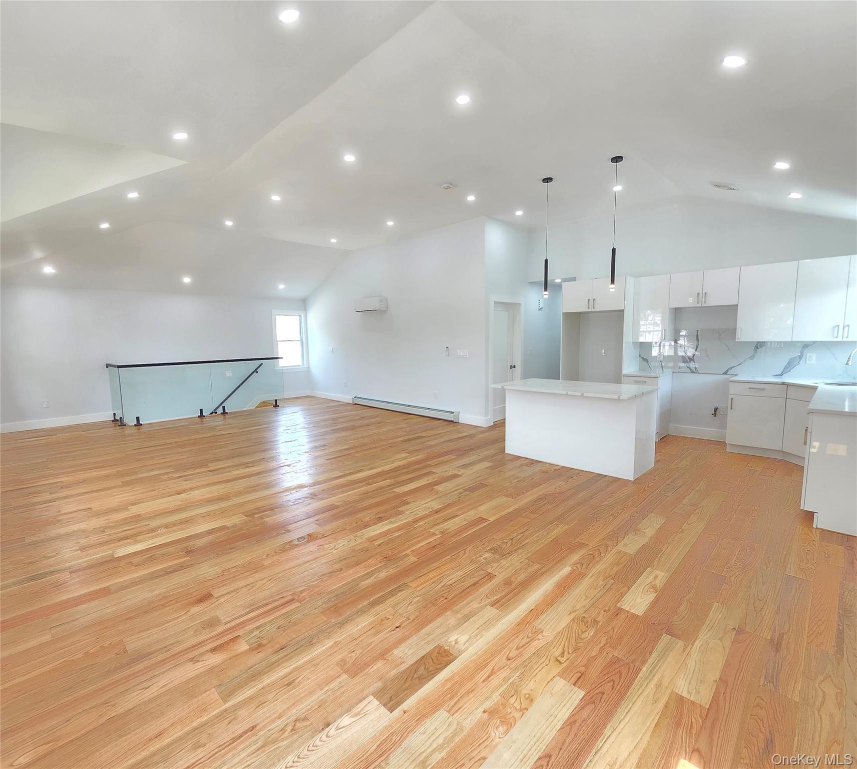 #3 photo, 14419 230 Street, クイーンズ区 Springfield Gardens , NY 11413