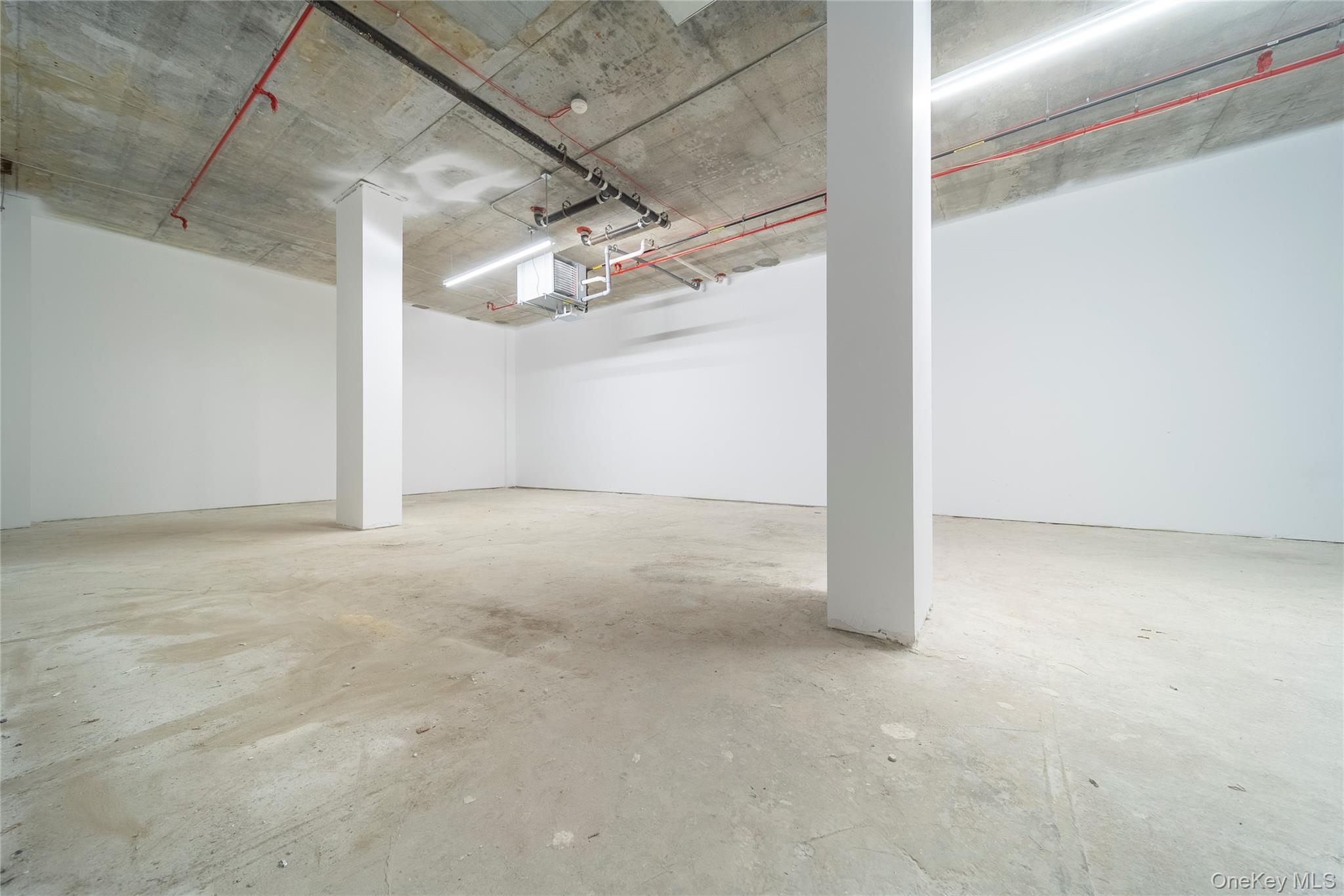 #7 photo, 124-28 Queens Boulevard, クイーンズ区 Kew Gardens , NY 11415