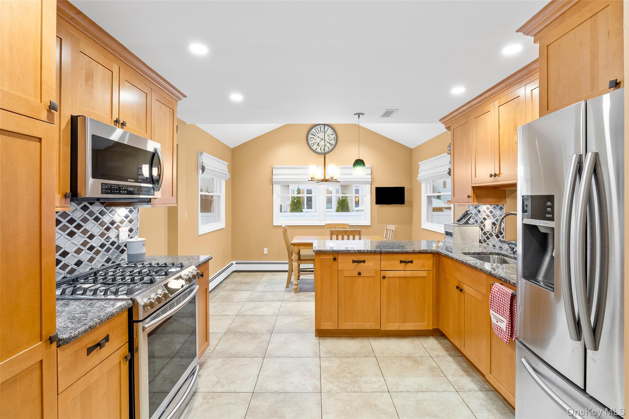 #17 photo, 3048 Timothy Road, ナッソー郡 Bellmore , NY 11710