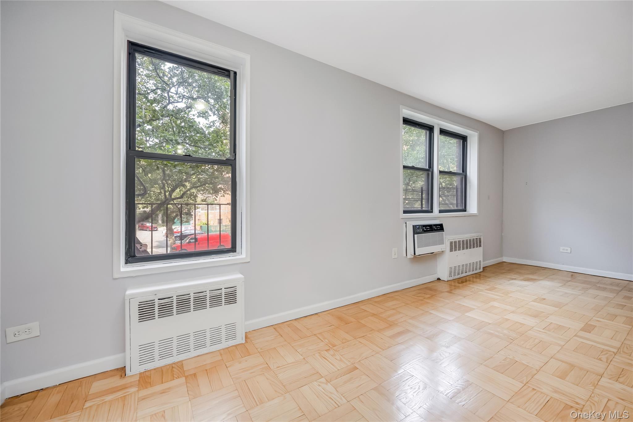 #9 photo, 84-40 153 Avenue, クイーンズ区 Howard Beach , NY 11